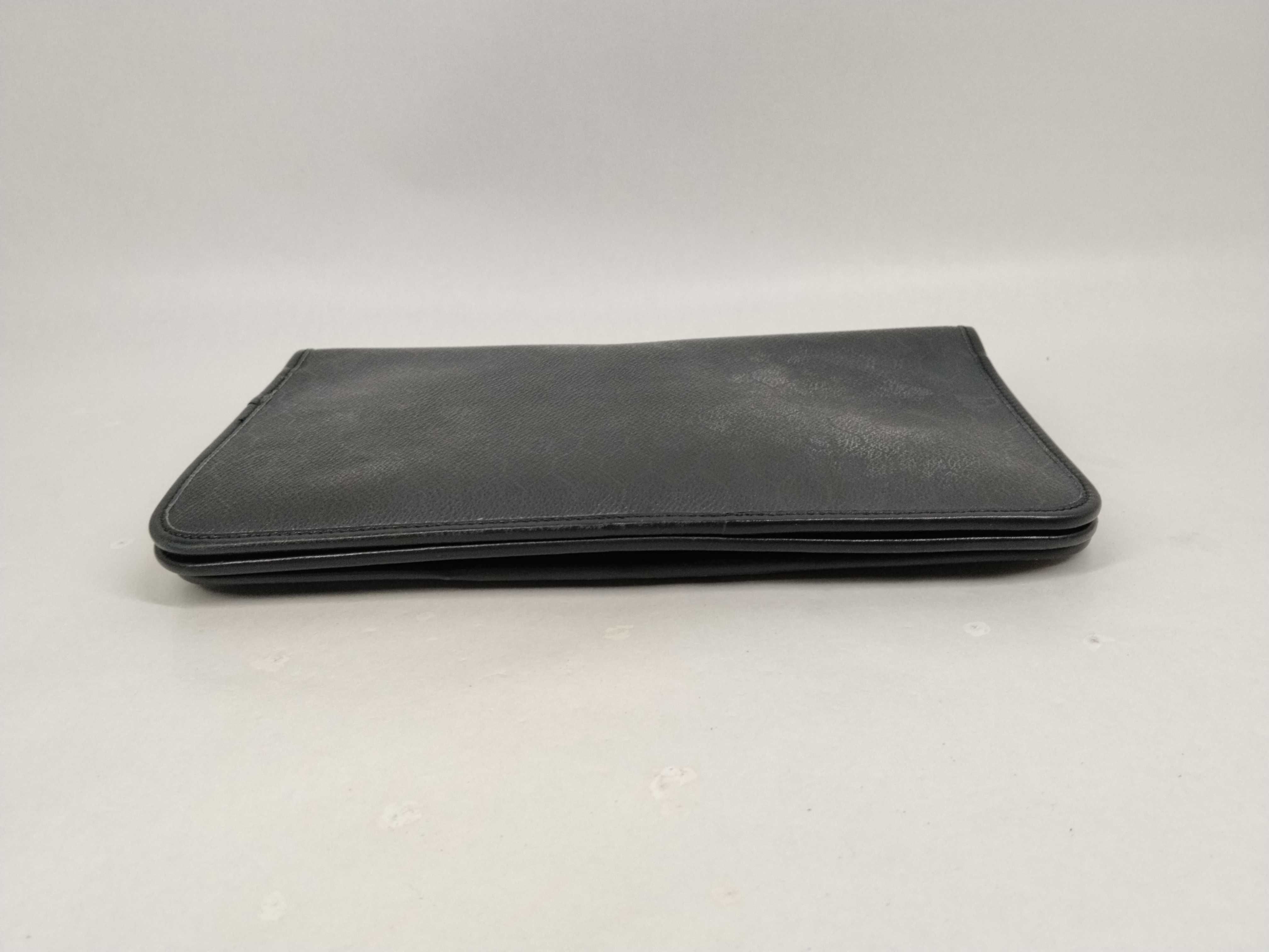 clutch bag — view 3