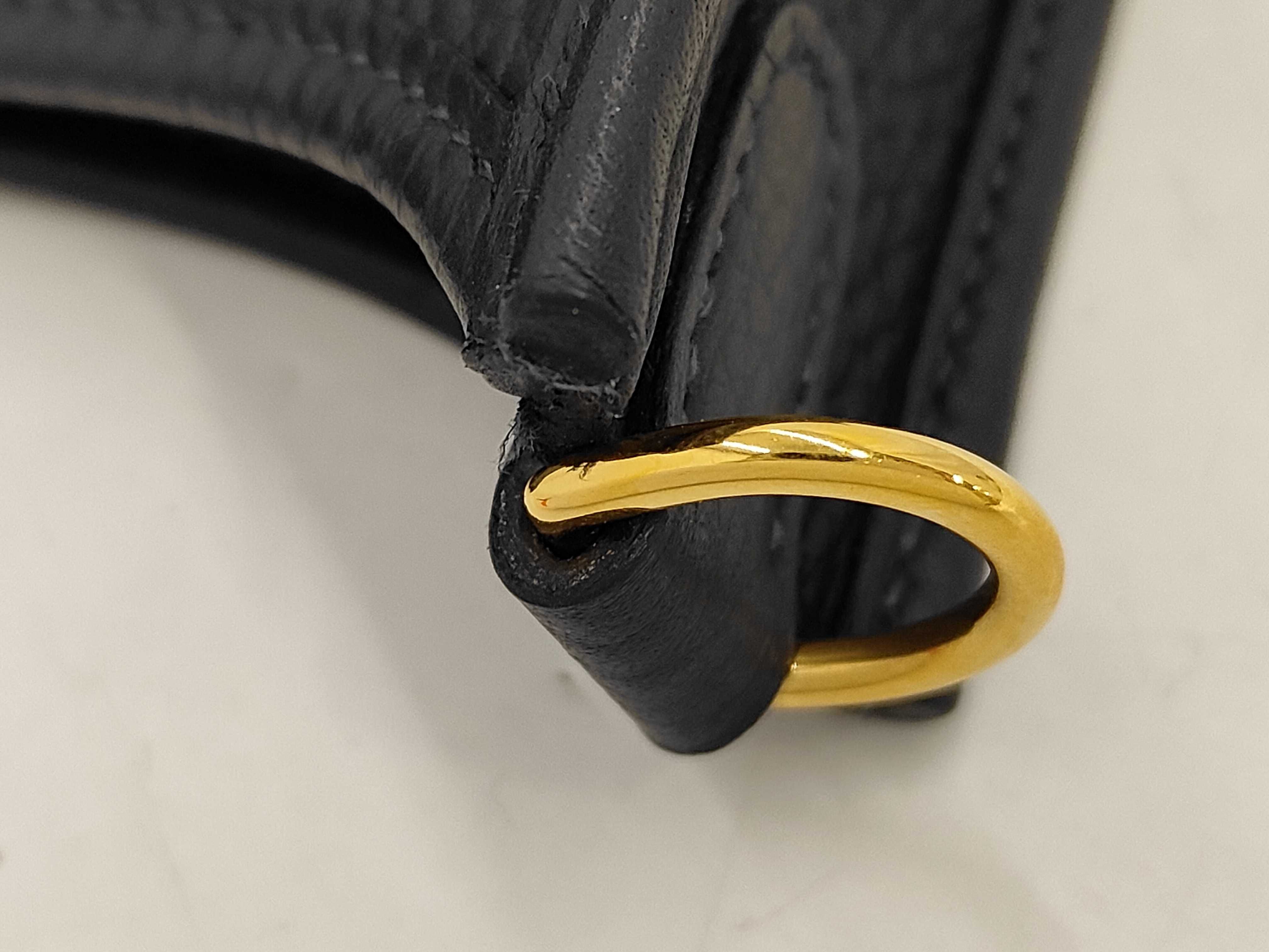 Evelyne 16 Taurillon Leather, Blue Nuit, Gold Hardware, B Stamp, Shoulder Bag — view 3