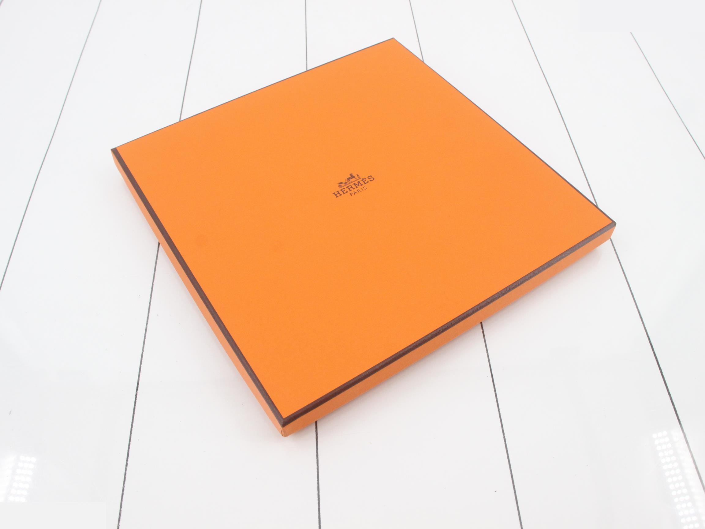 Carre 90, Seasonal Rituals, with box, unused. — view 4