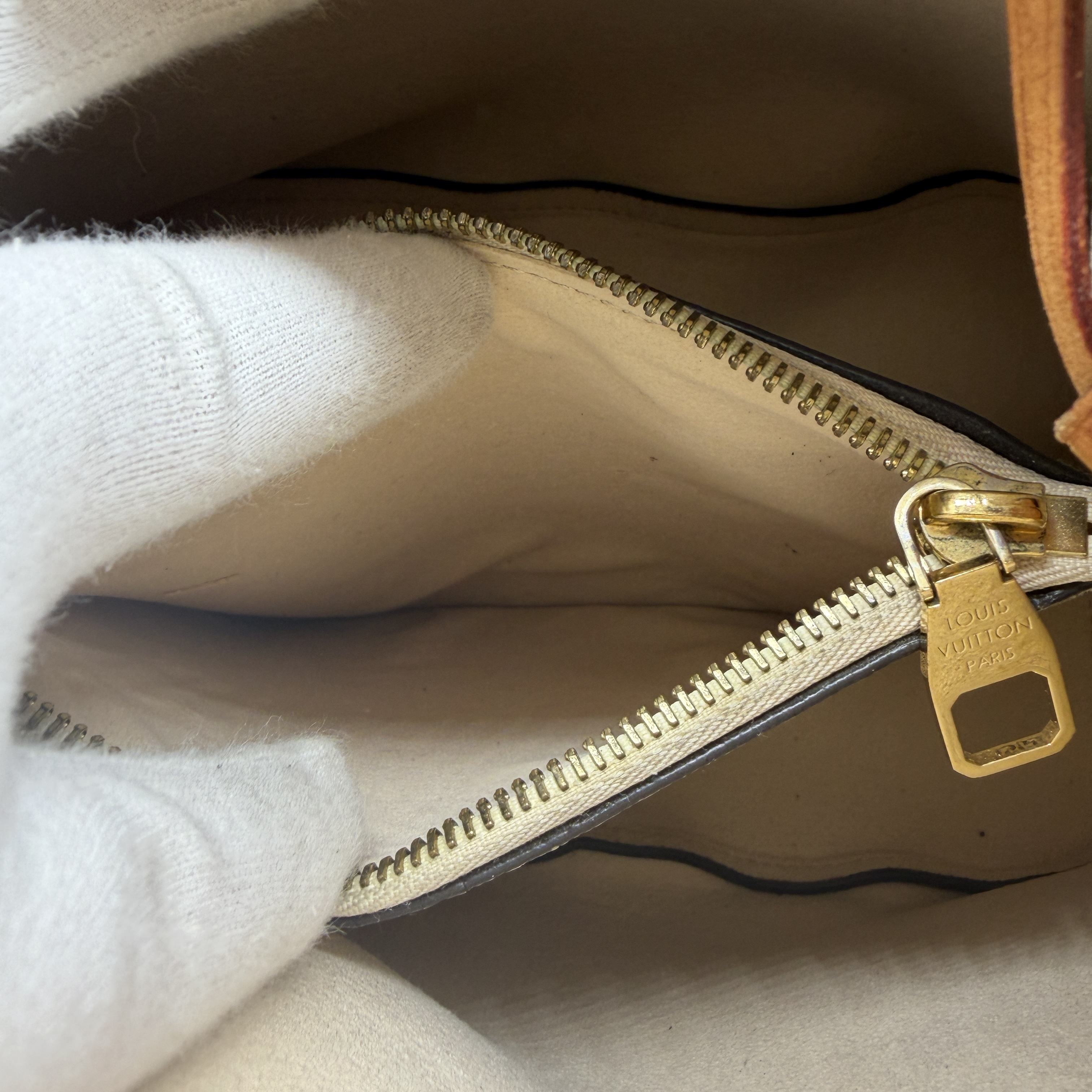 NeoNoe Damier Azur Summer Trunk Shoulder Bag — view 13