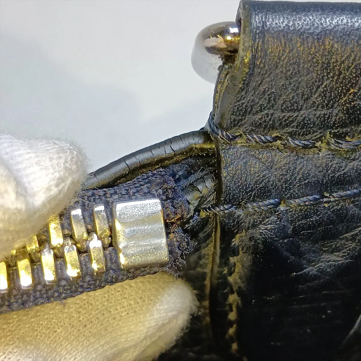 LV Circle Eastside Zipped Tote M53436 UB1137 Navy, no pull tab, RFID detected. — view 14