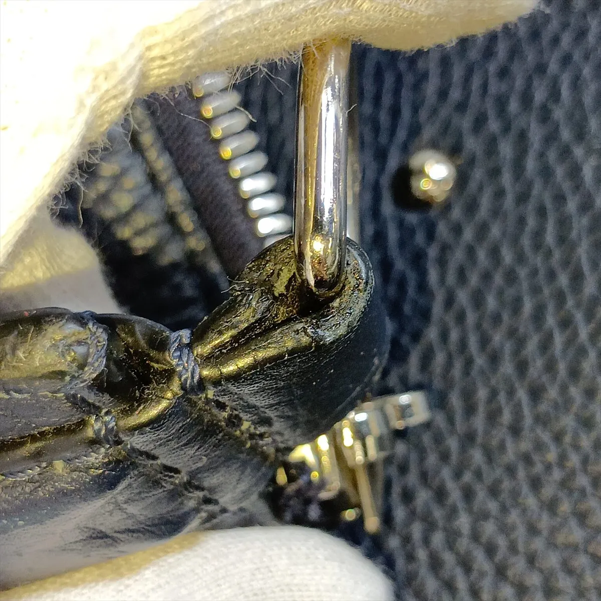 LV Circle Eastside Zipped Tote M53436 UB1137 Navy, no pull tab, RFID detected. — view 15