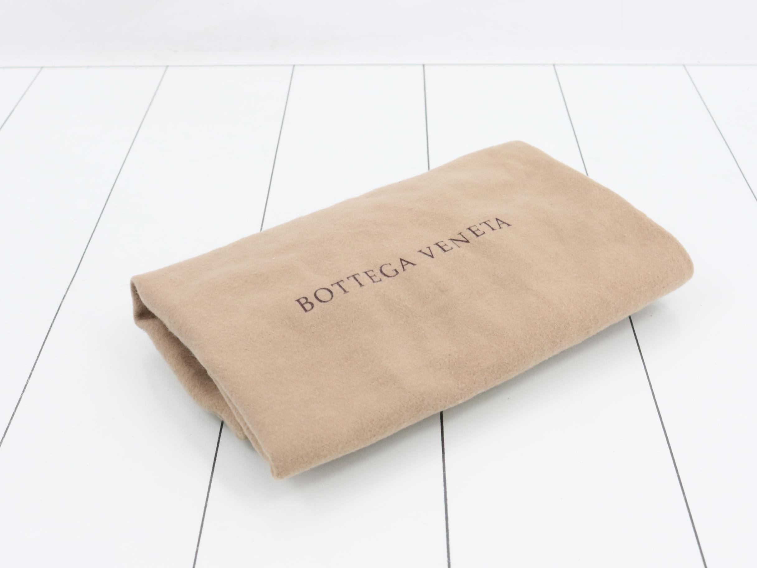 Intrecciato (bag) - Handbag - Navy — view 7