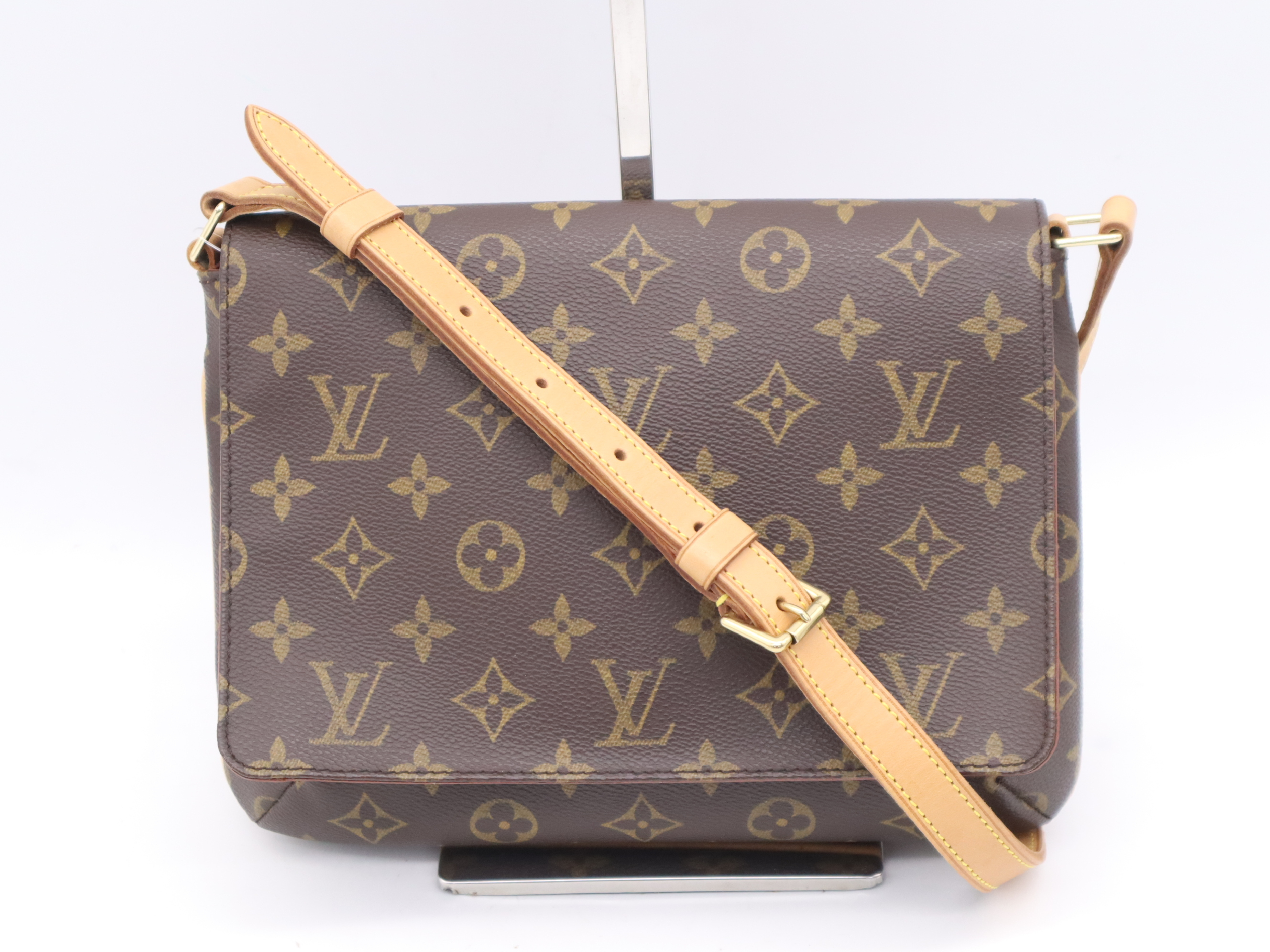 M51257 Monogram Musette Tango Short Shoulder Bag