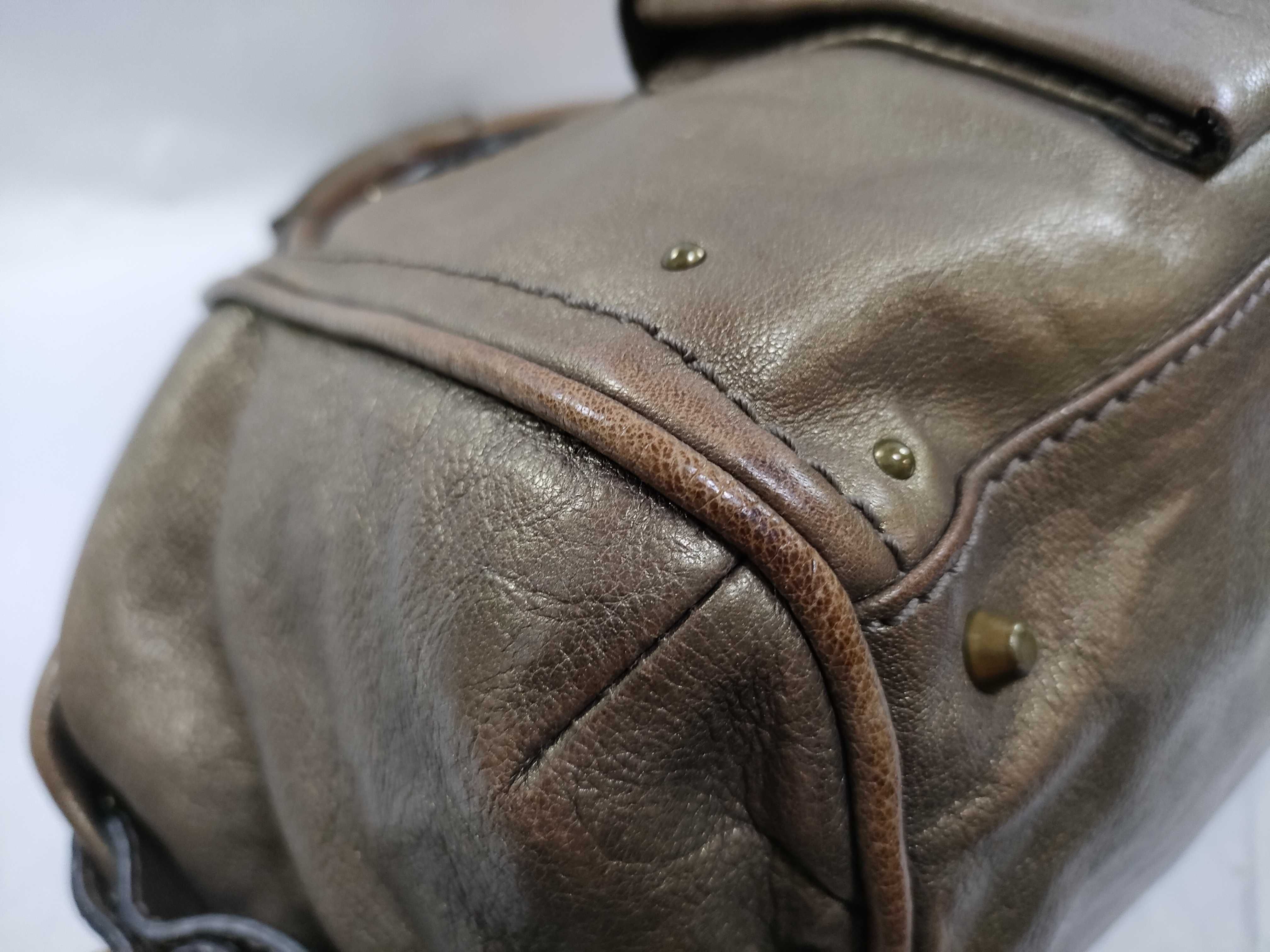 Paddington leather handbag, brown, with stains. — view 7