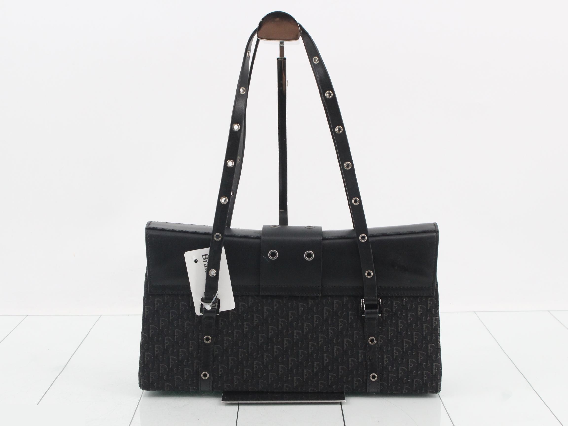 Trotter Street Chic Handbag — view 2