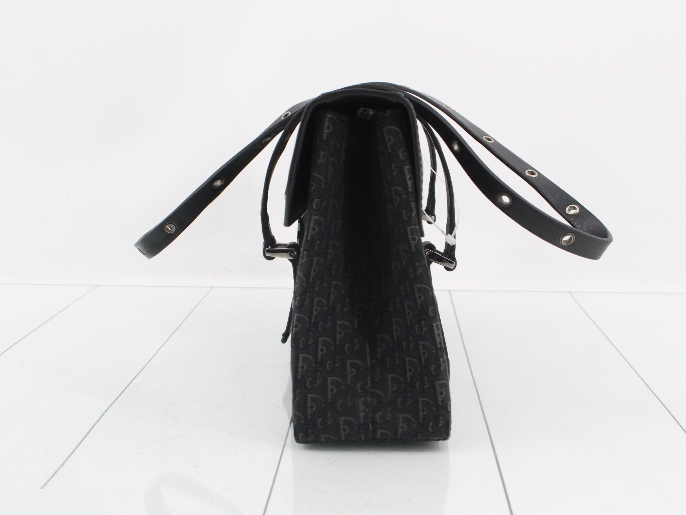 Trotter Street Chic Handbag — view 3