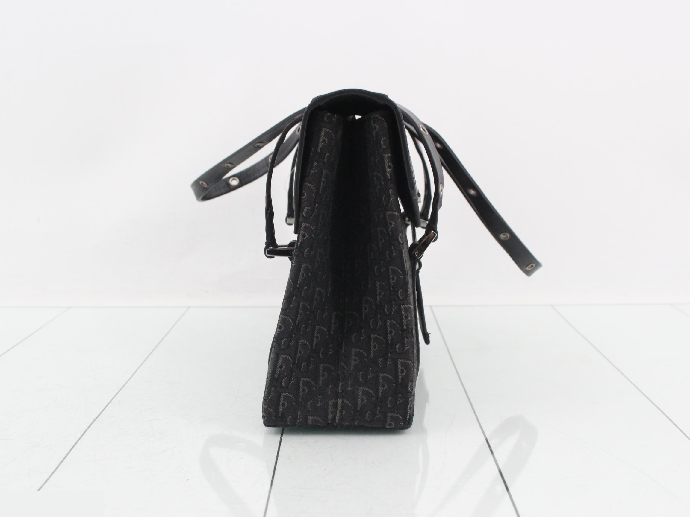 Trotter Street Chic Handbag — view 4