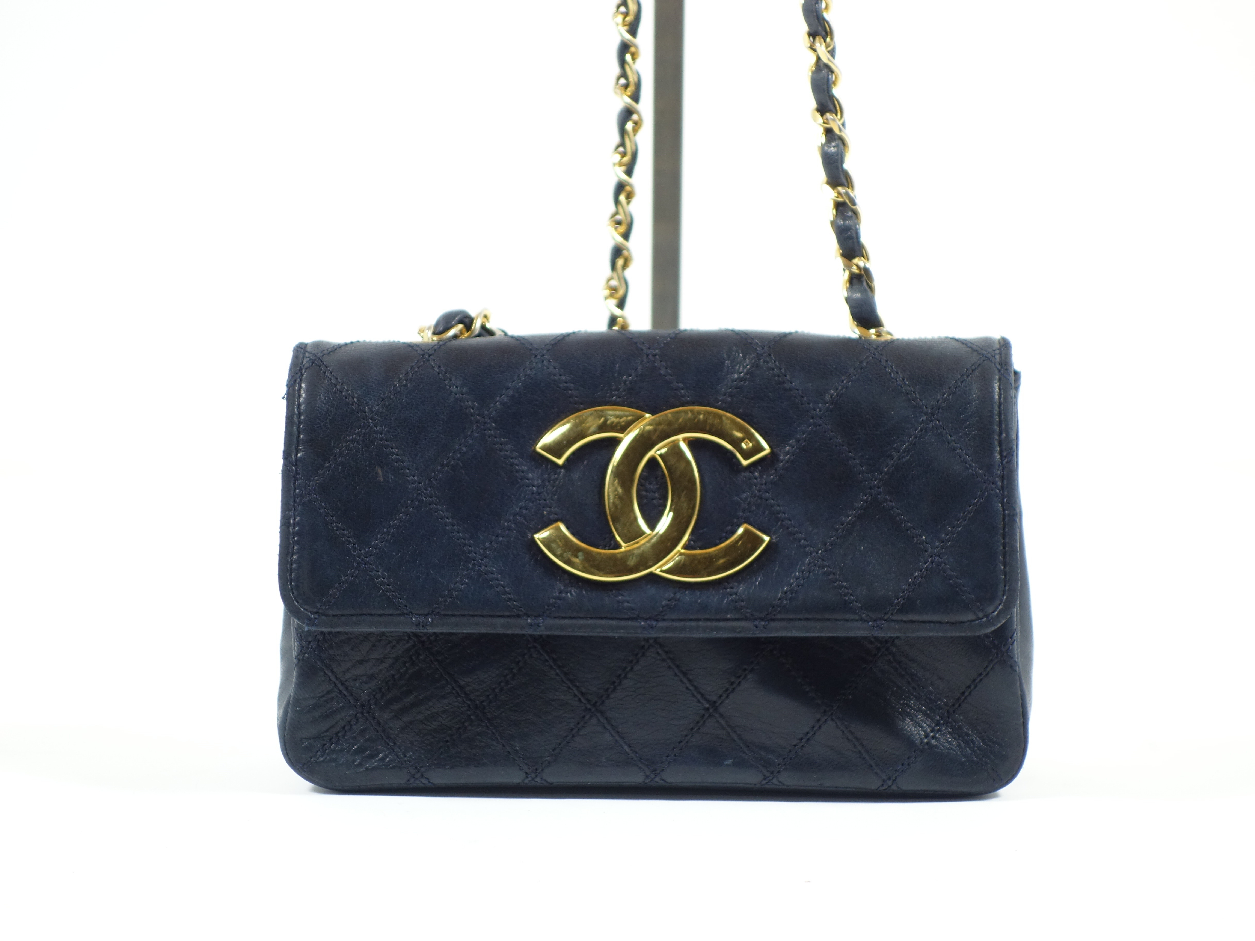 Lambskin Bicolore Chain Navy Shoulder Bag