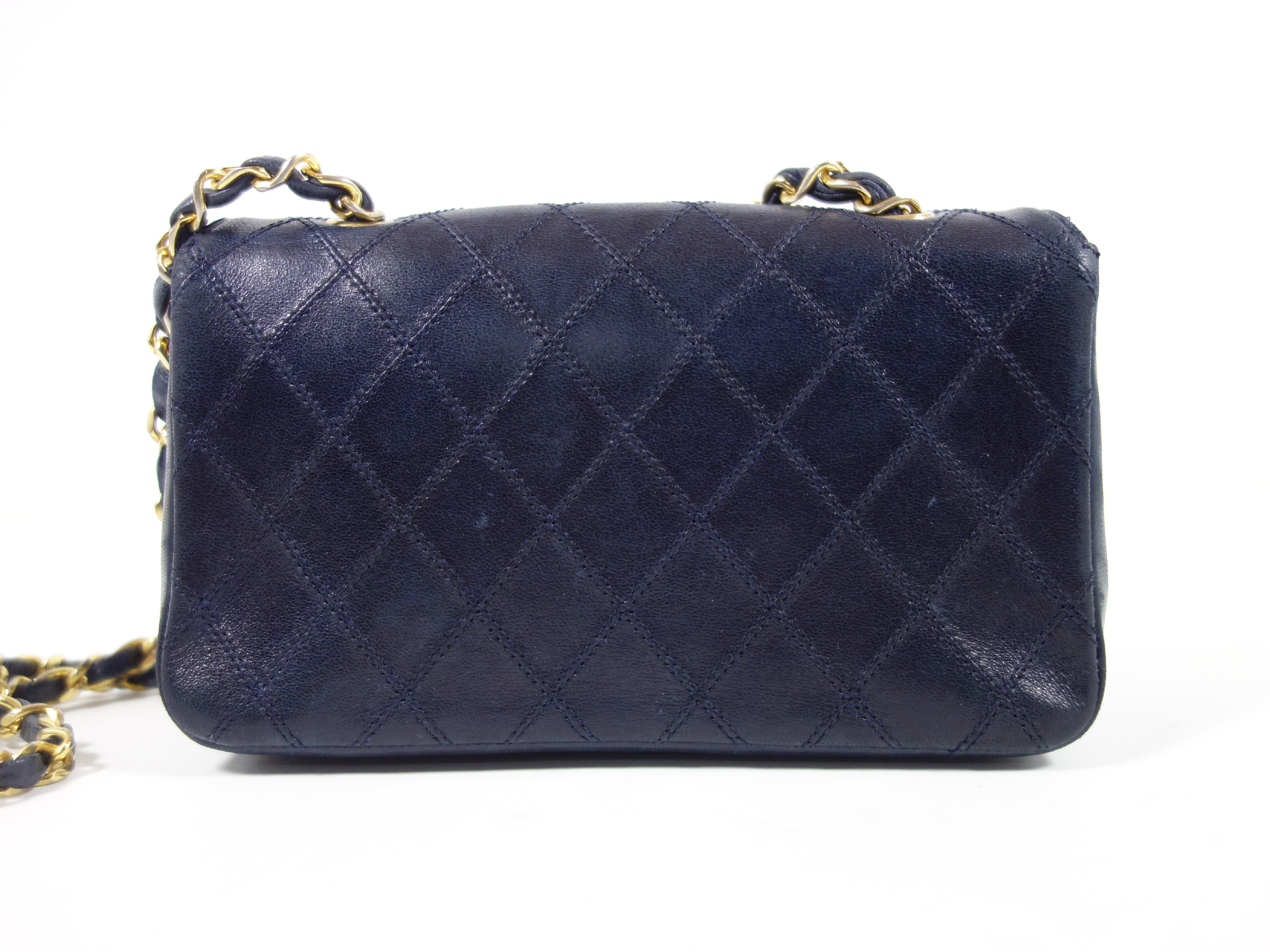 Lambskin Bicolore Chain Navy Shoulder Bag — view 3