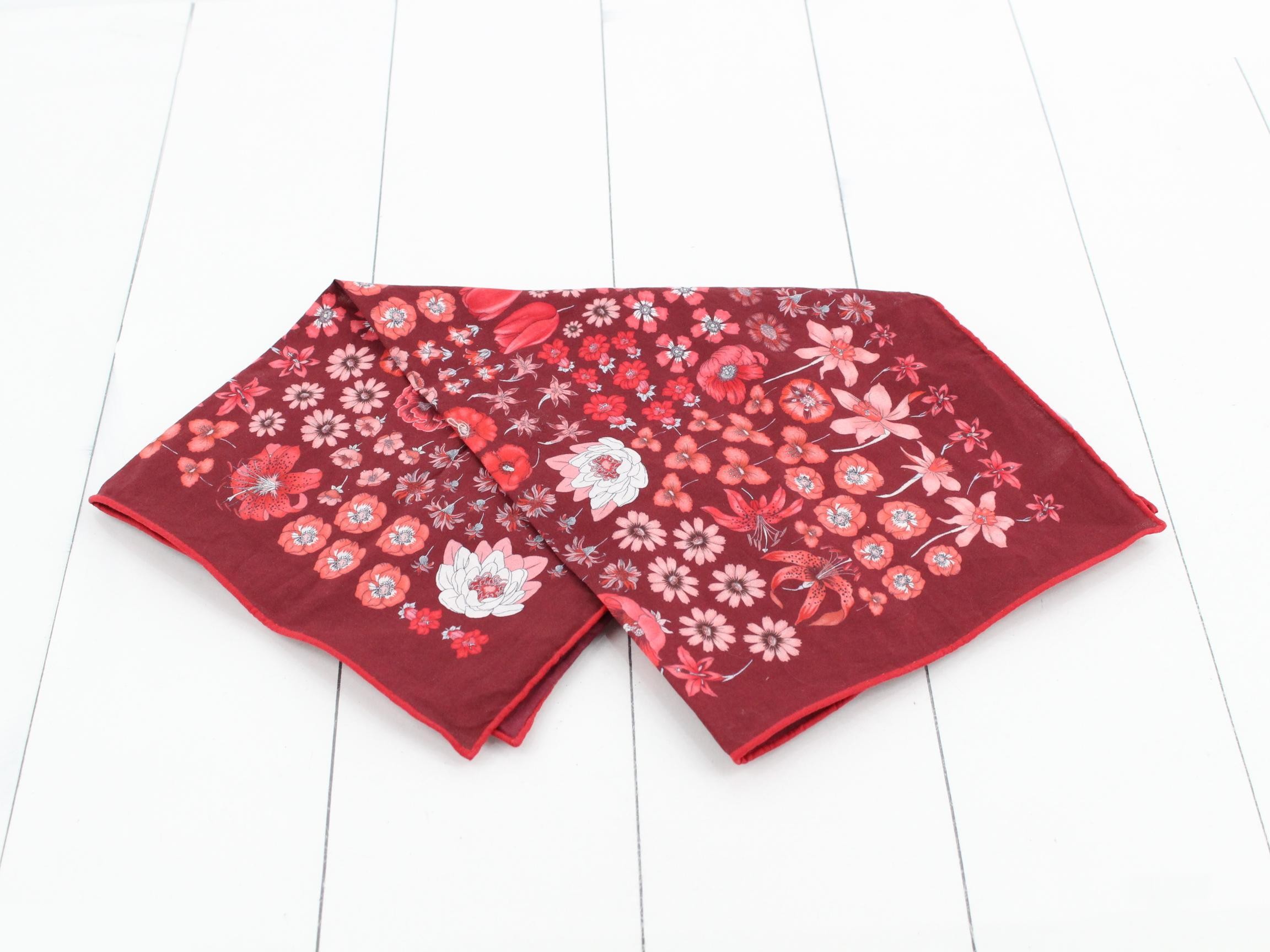 scarf with tags — view 3