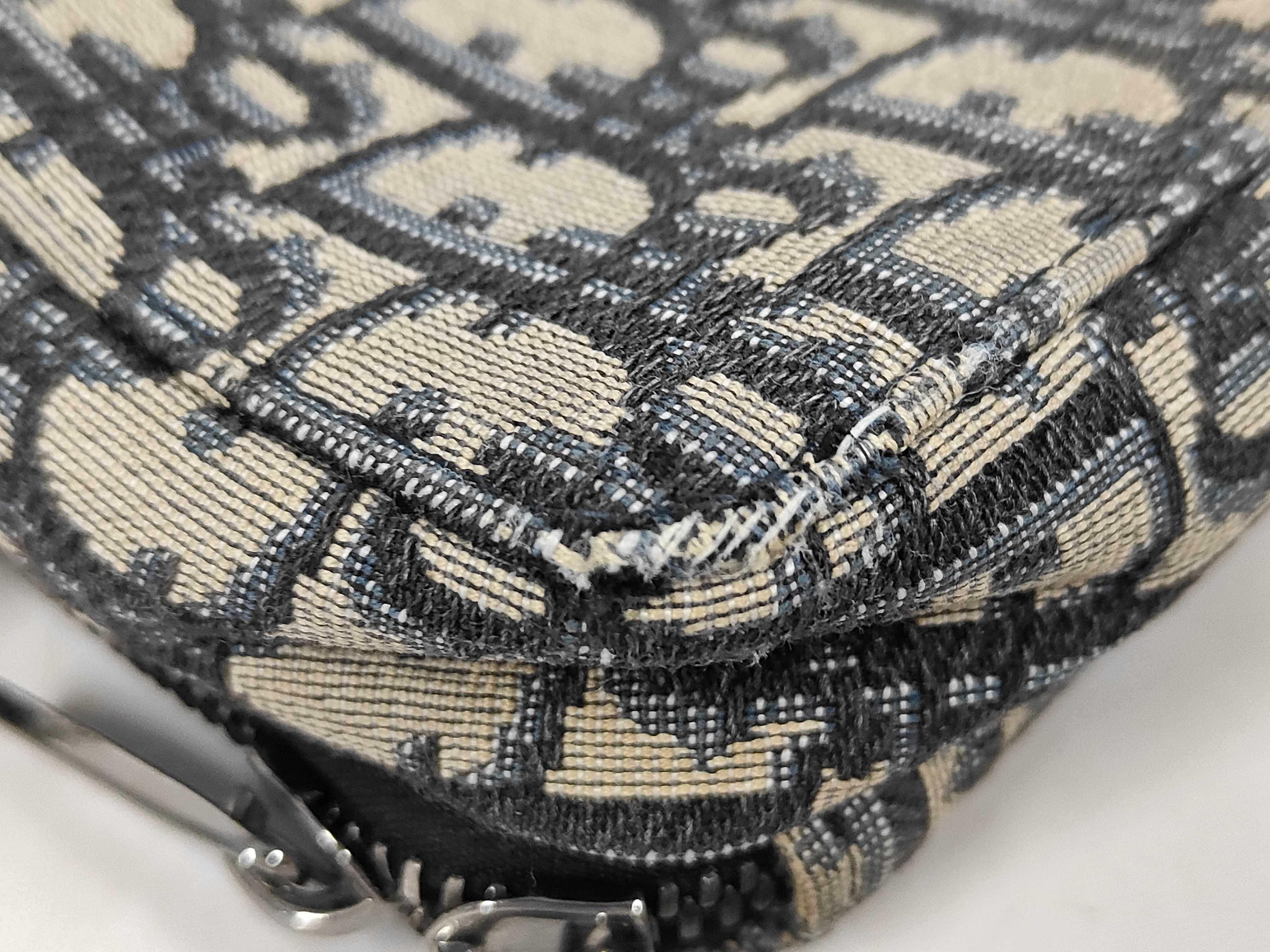 shoulder bag — view 3