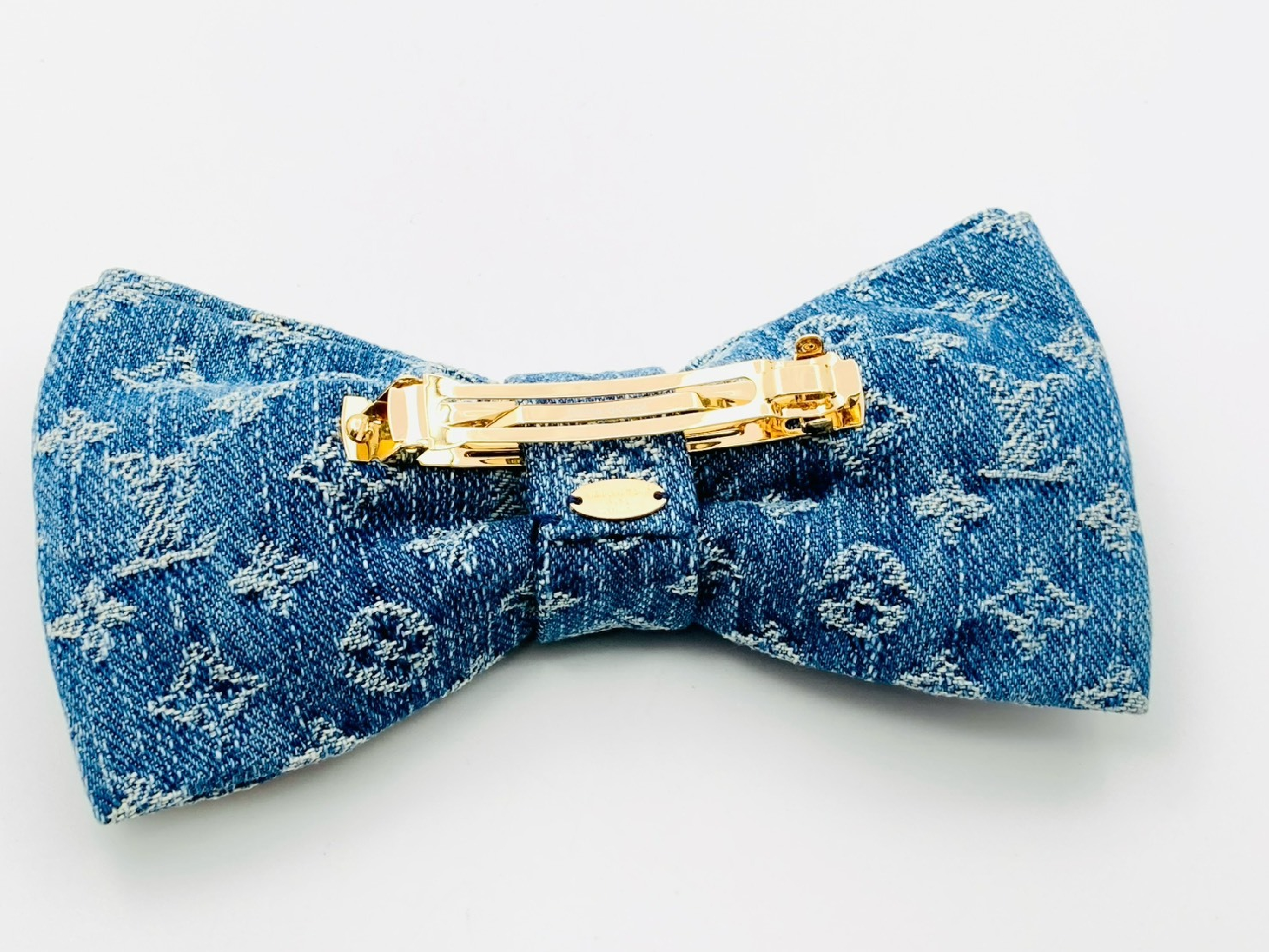 M02418 Barrette LV Pretty Bow Monogram Denim Cotton Ribbon Barrette GK5204 Hair Accessory — view 2