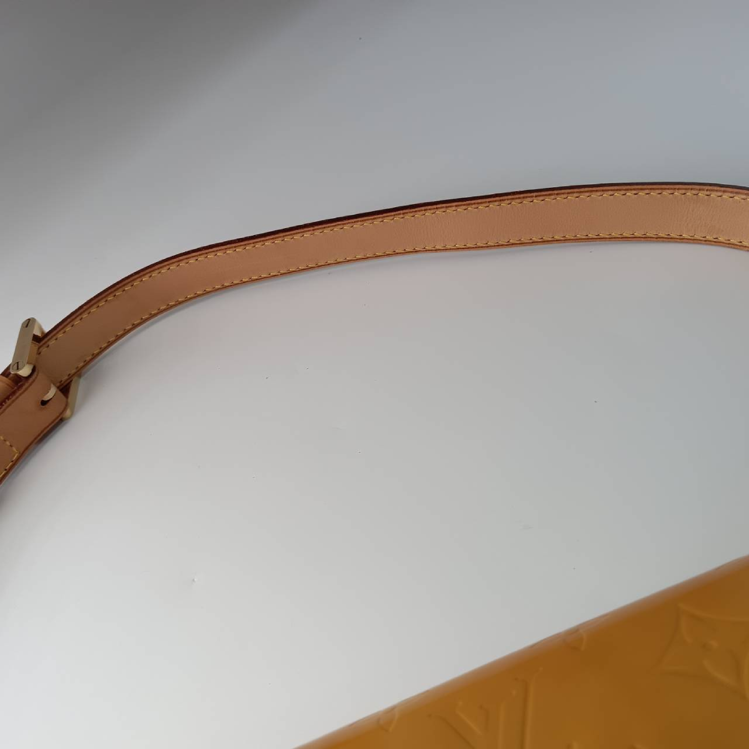 Monogram Vernis Thompson Street M91123 Shoulder Bag — view 6