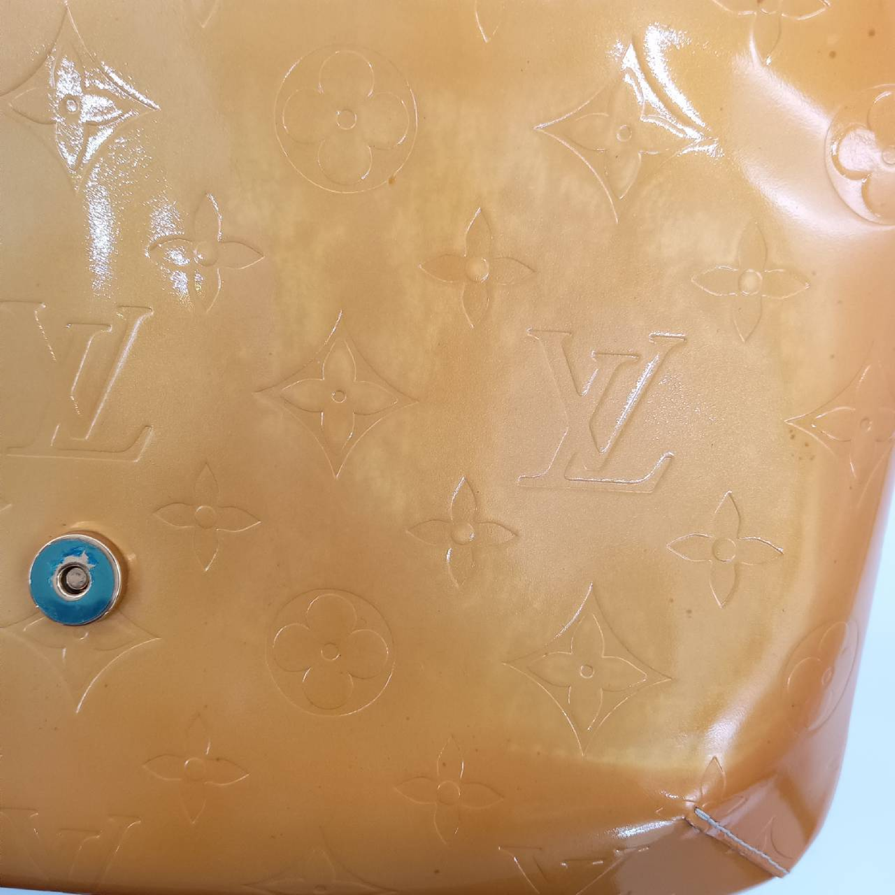 Monogram Vernis Thompson Street M91123 Shoulder Bag — view 9