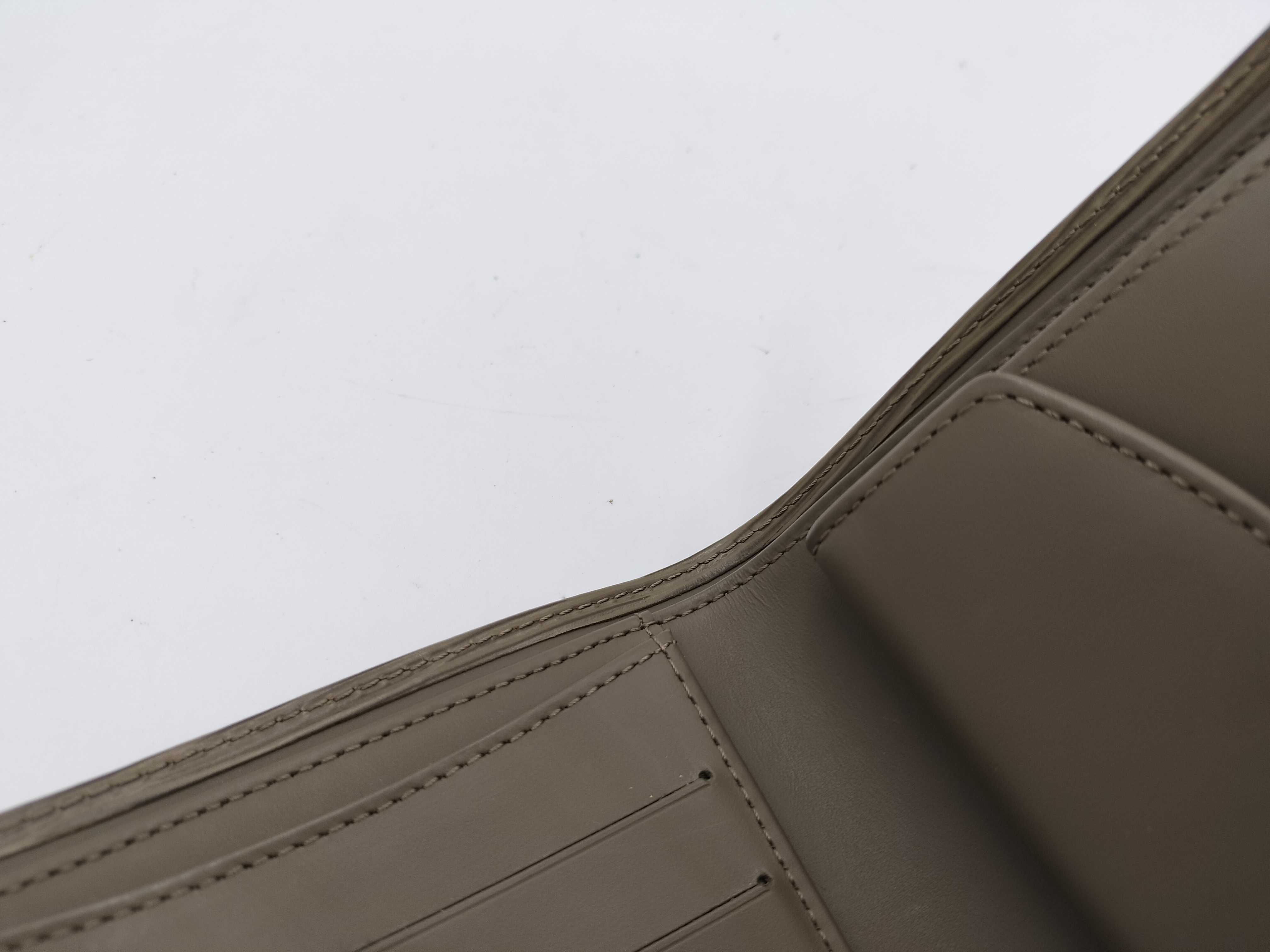 Epi Postville Compact Wallet — view 13