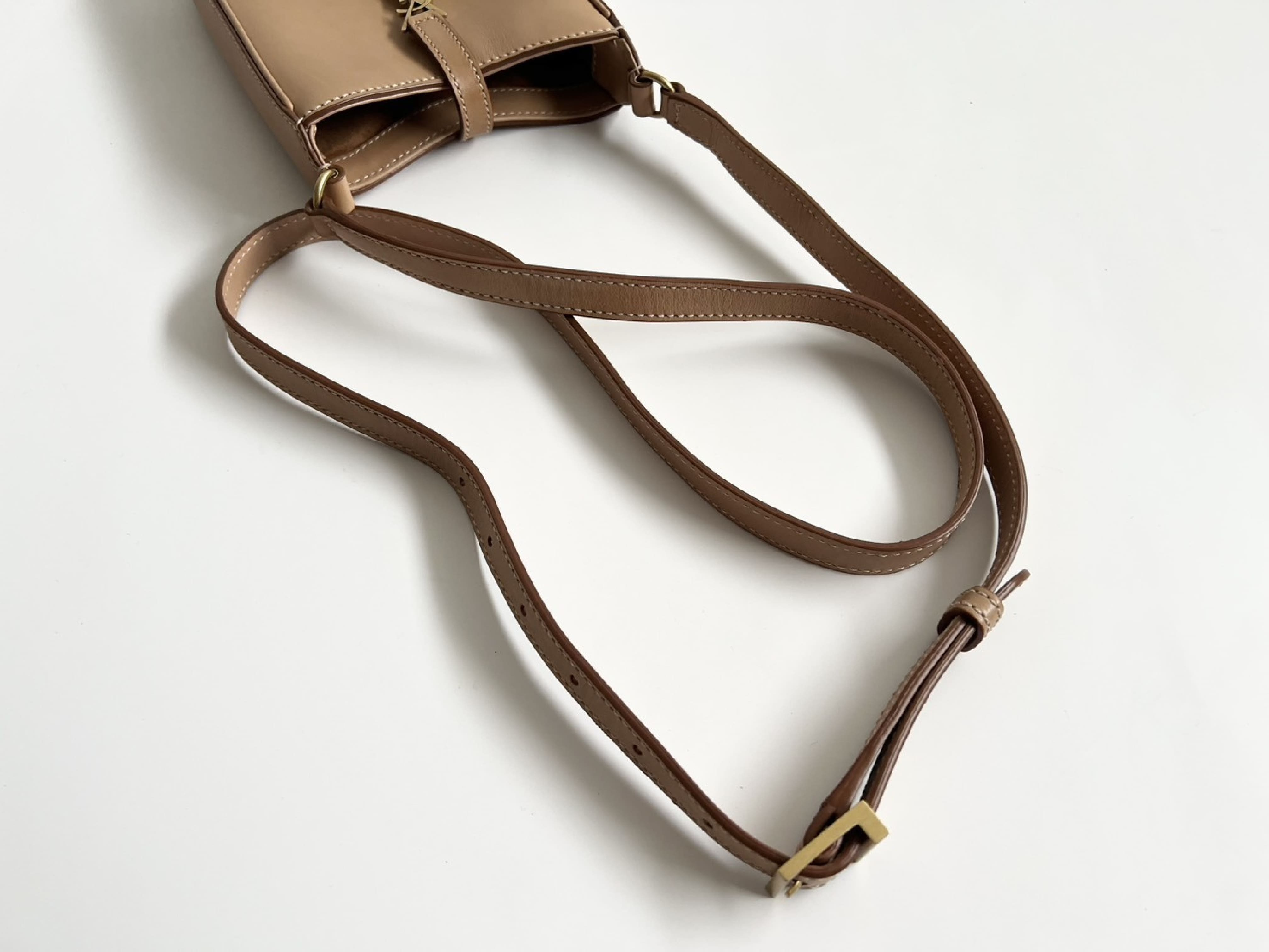SAINT LAURET PARIS YVES Saint Laurent Paris Vertical Smooth Calf Leather Shoulder Bag — view 3