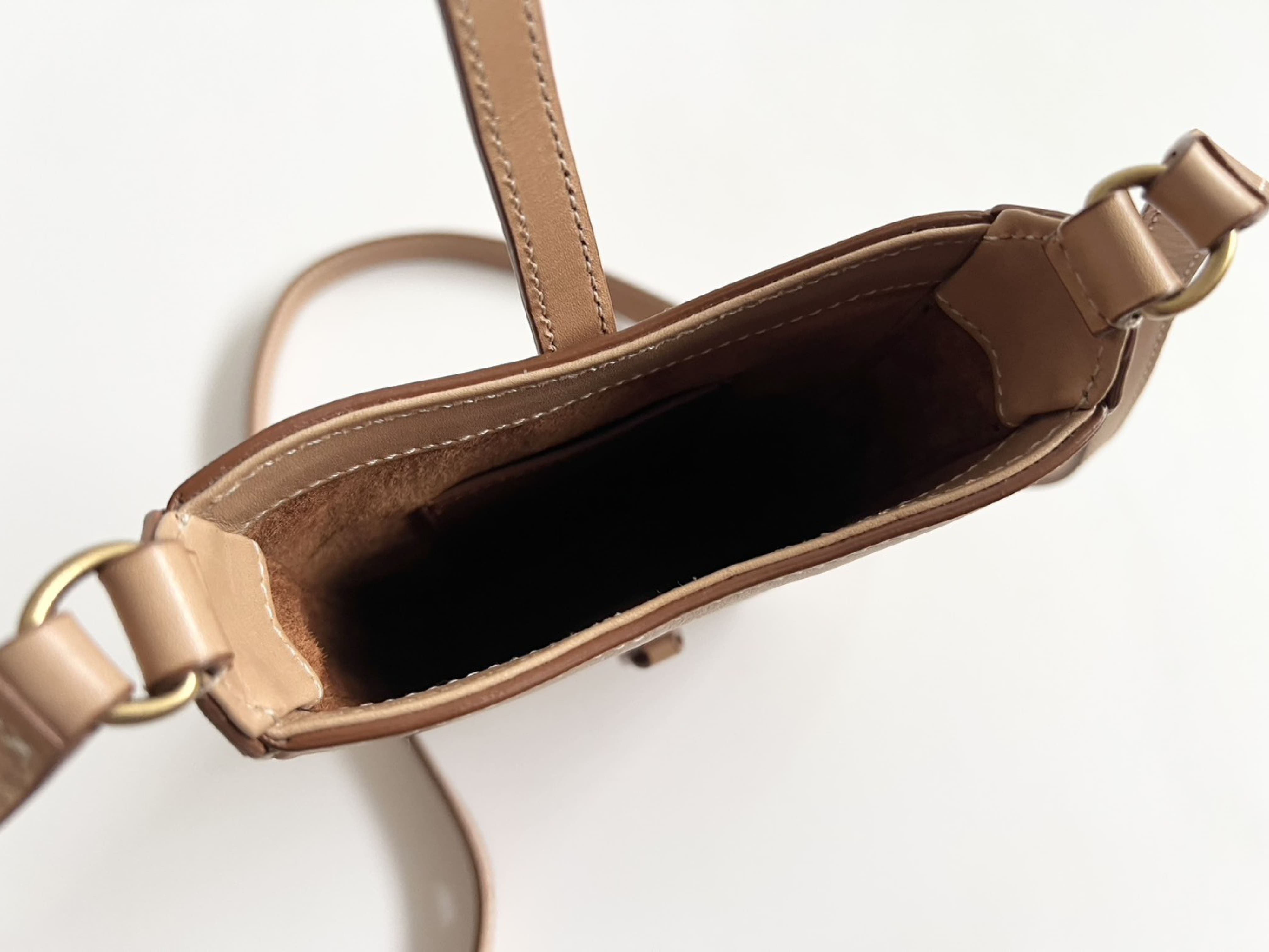 SAINT LAURET PARIS YVES Saint Laurent Paris Vertical Smooth Calf Leather Shoulder Bag — view 4