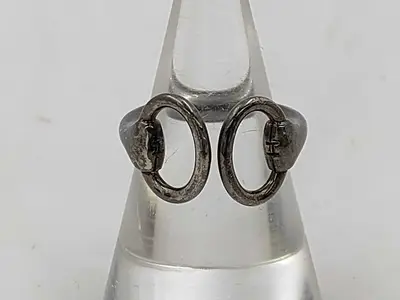 925 Nausicaä Ring