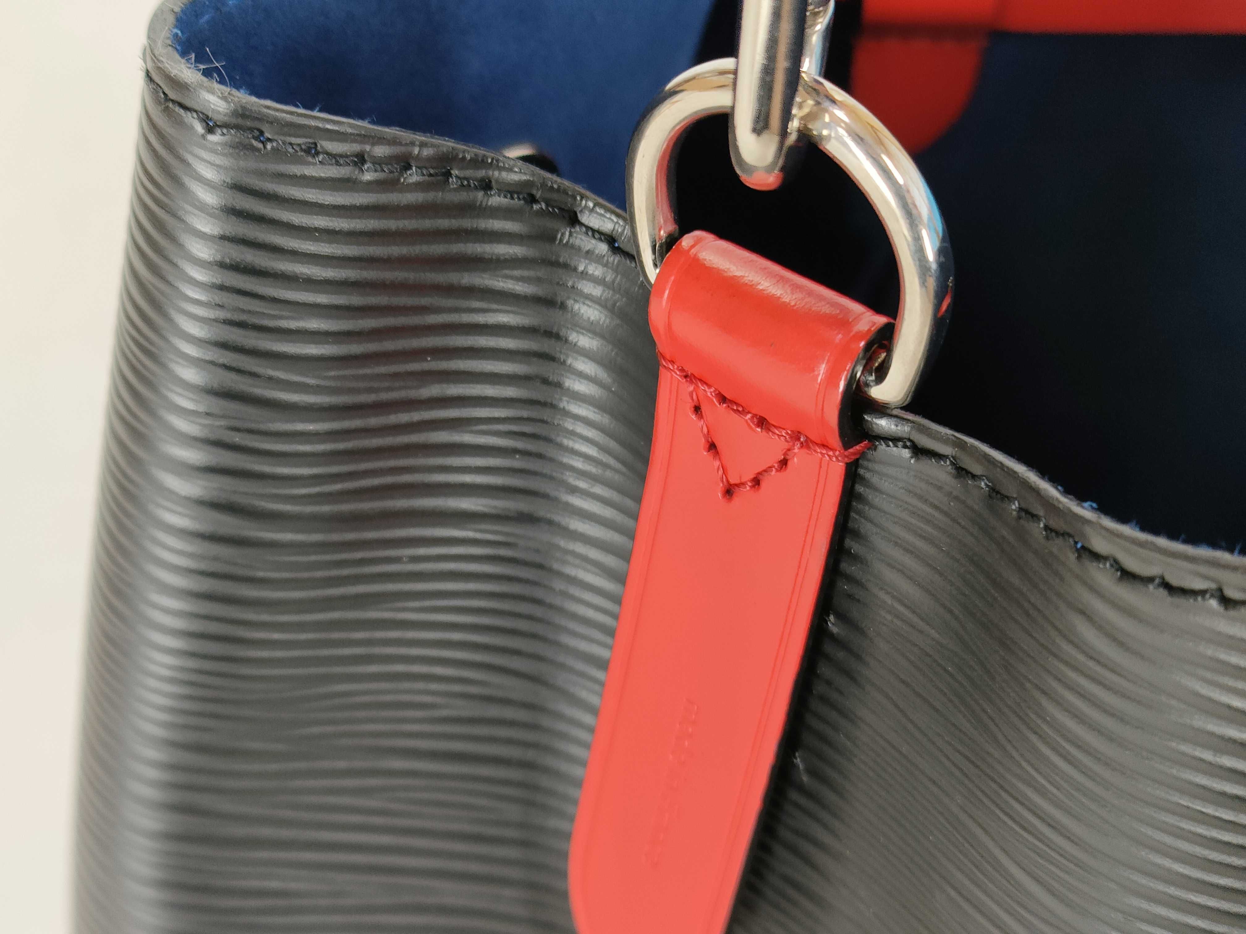 Epi NeoNoe BB Bag M52853 SR4149 Handbag — view 5