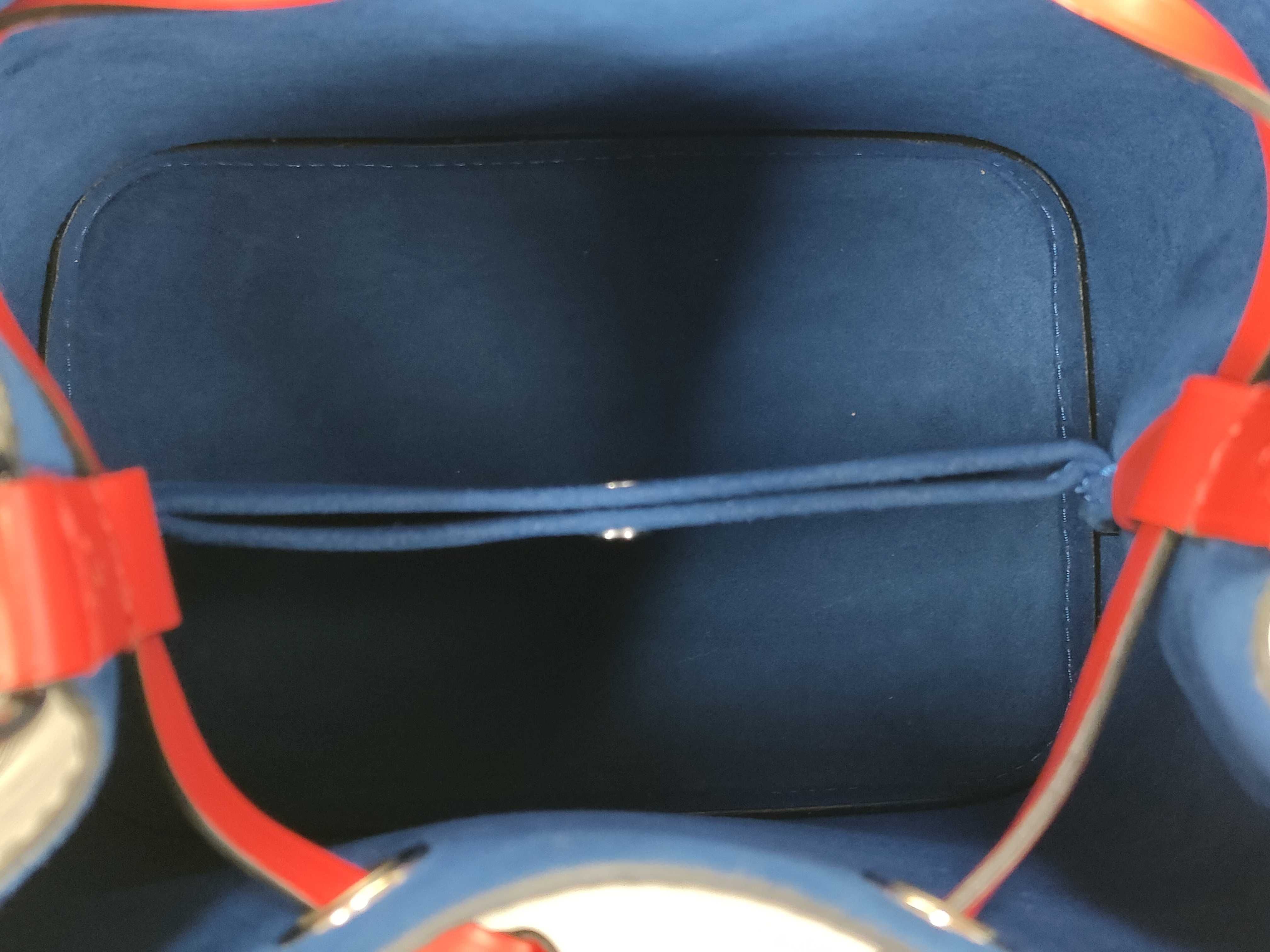 Epi NeoNoe BB Bag M52853 SR4149 Handbag — view 10