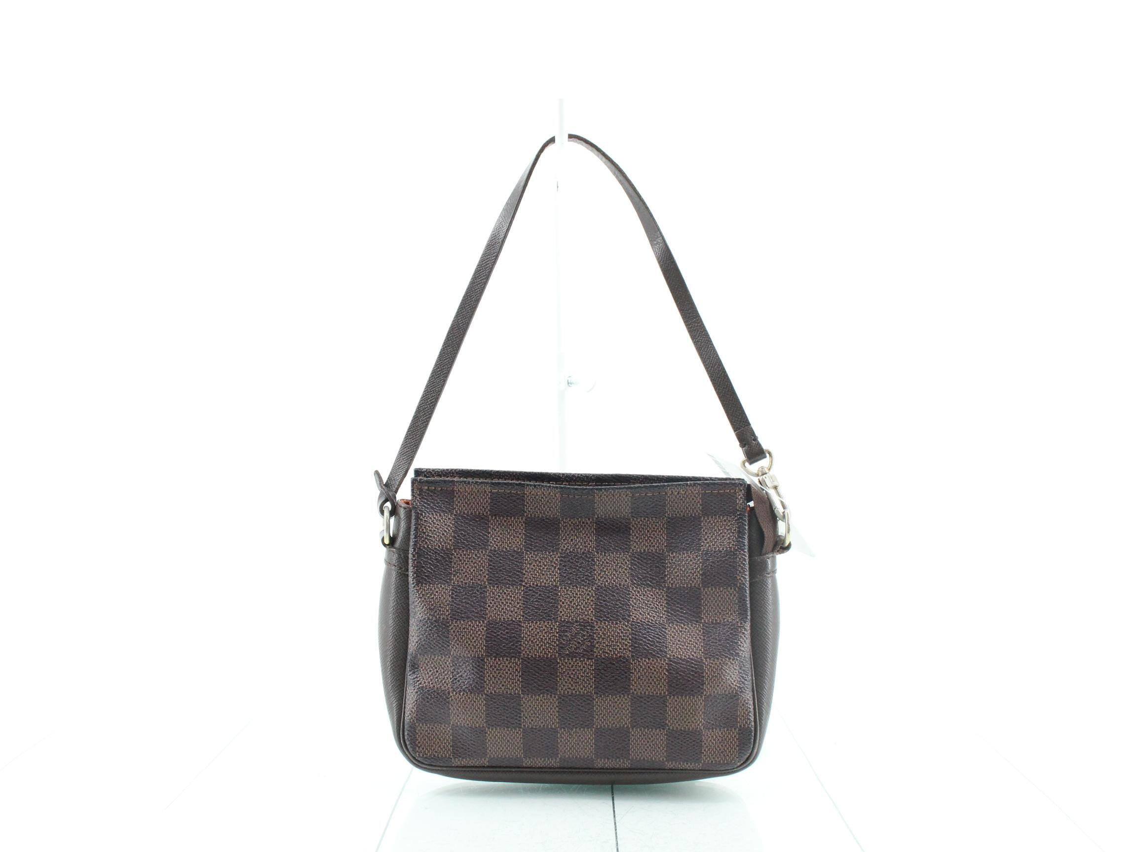 Damier Truth Makeup