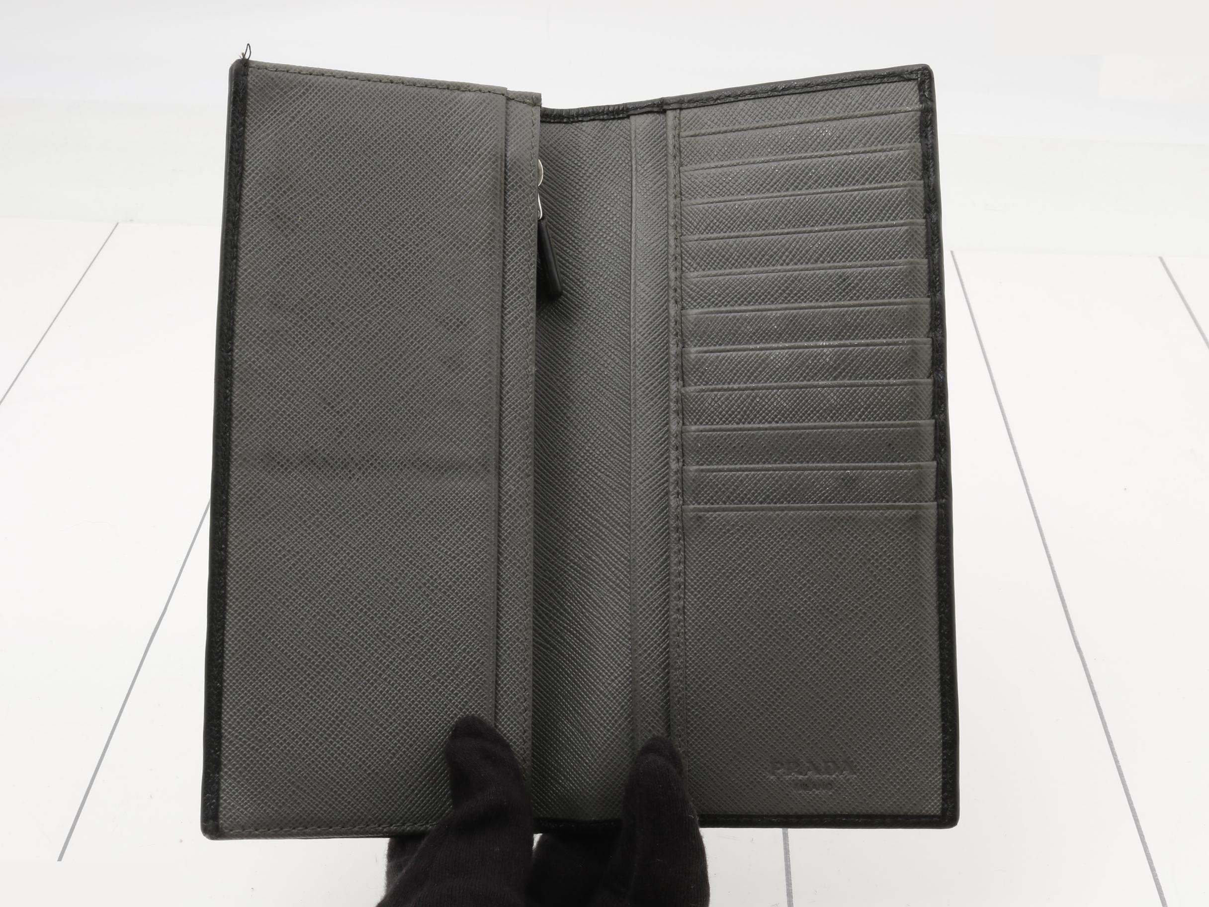 Other lines: Bags and Wallets — view 4