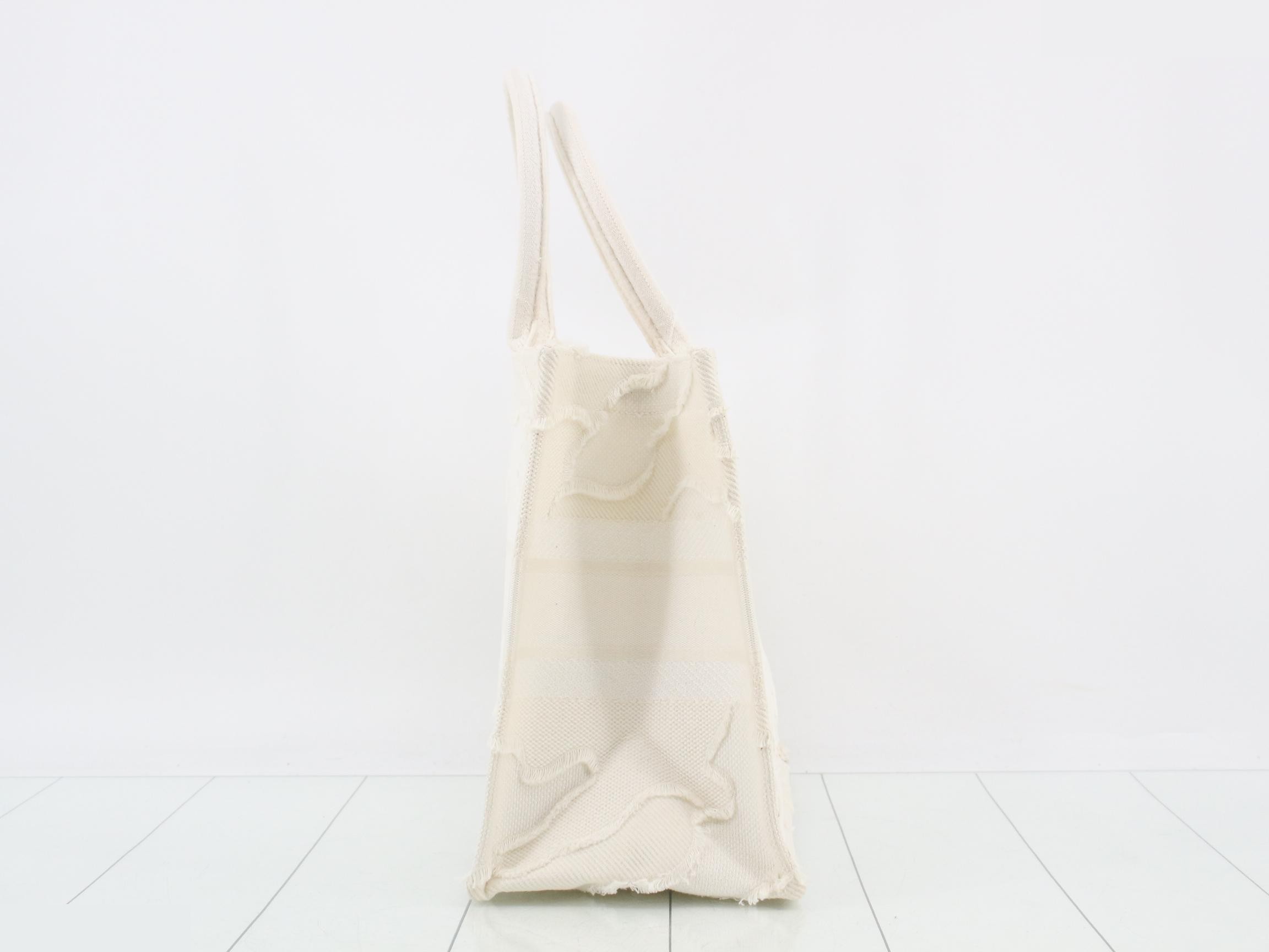 Book Tote - Medium — view 4