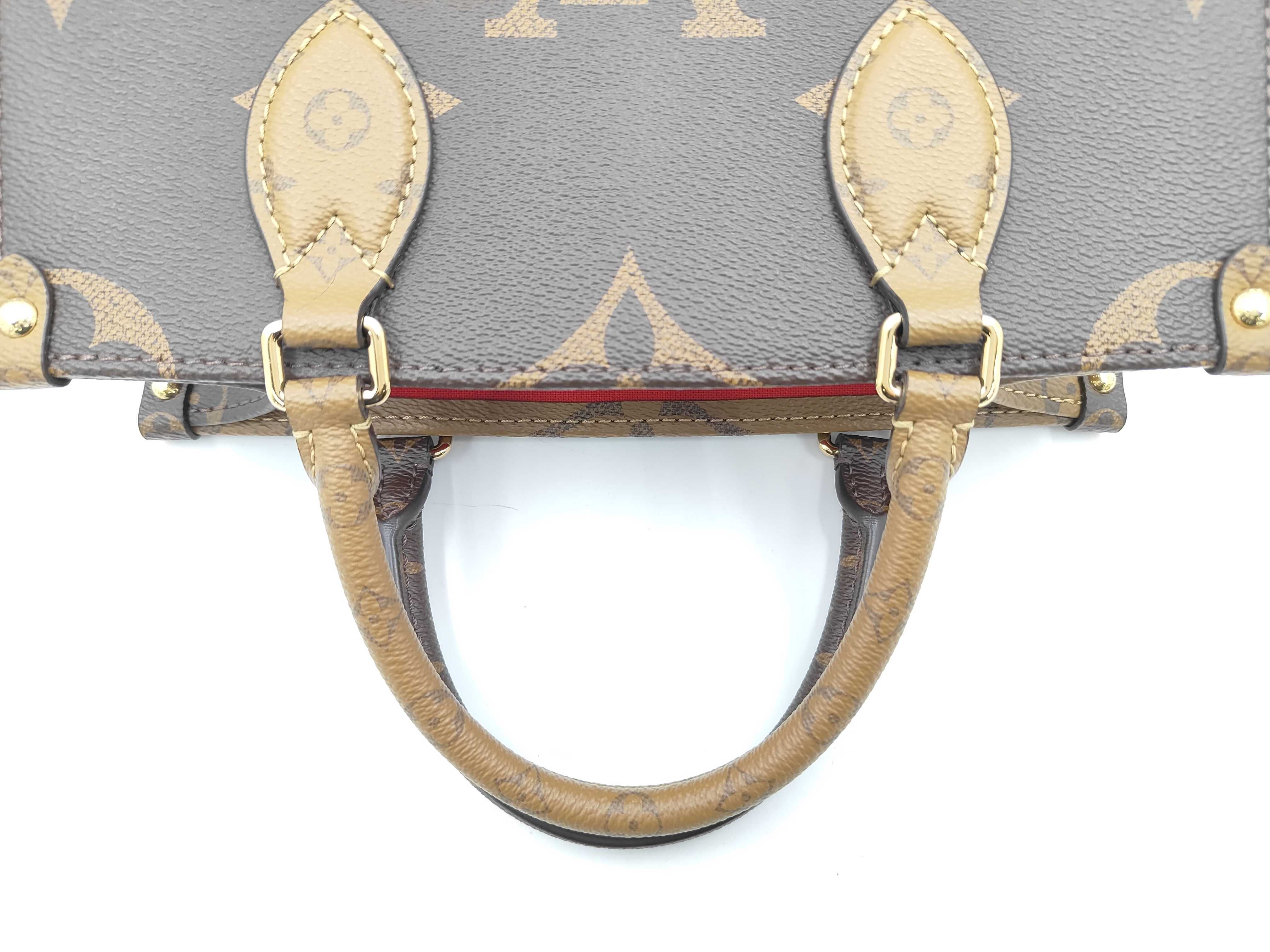 Monogram Giant Reverse M46373 OnTheGo PM Shoulder Bag — view 3