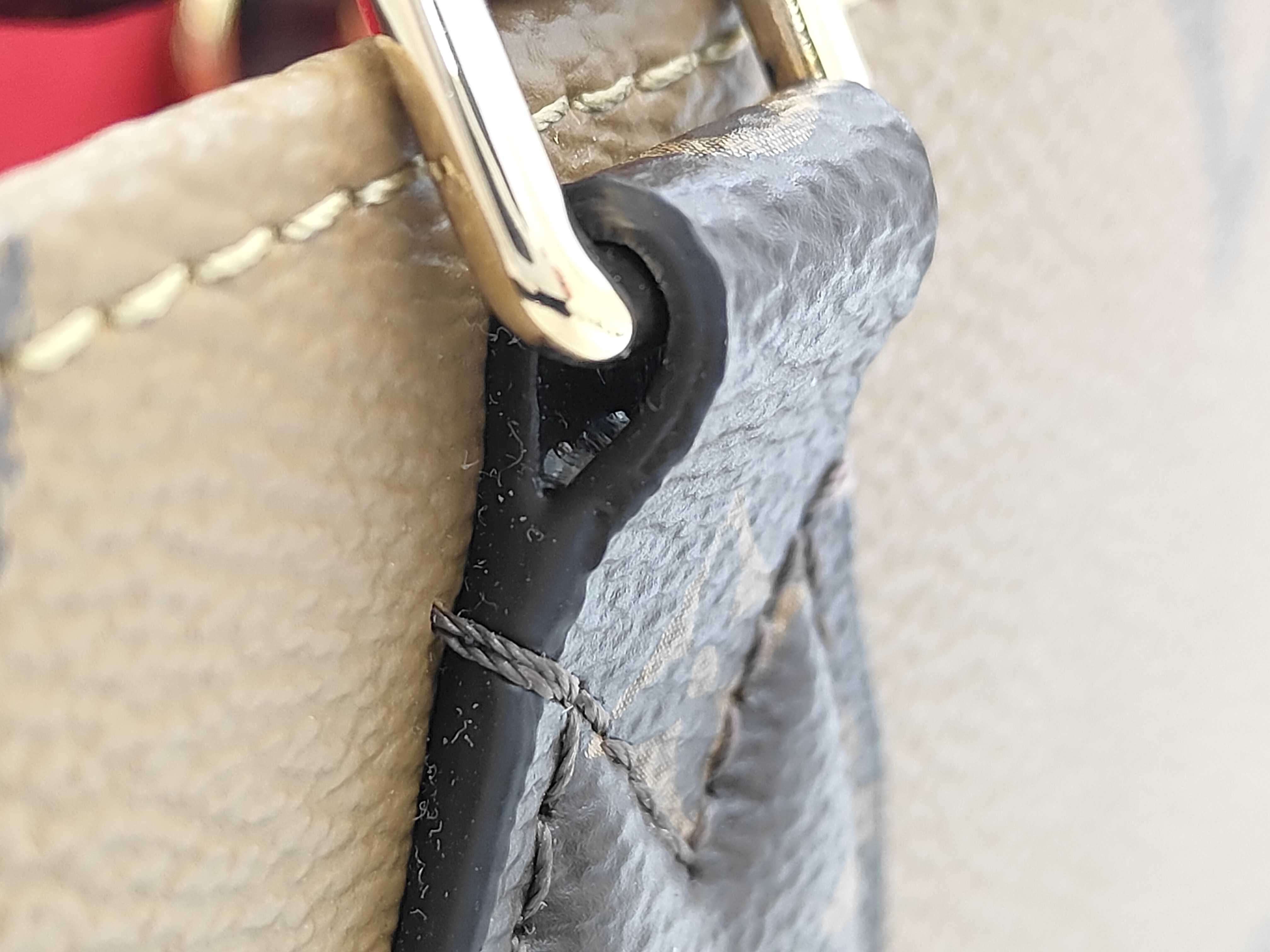 Monogram Giant Reverse M46373 OnTheGo PM Shoulder Bag — view 5
