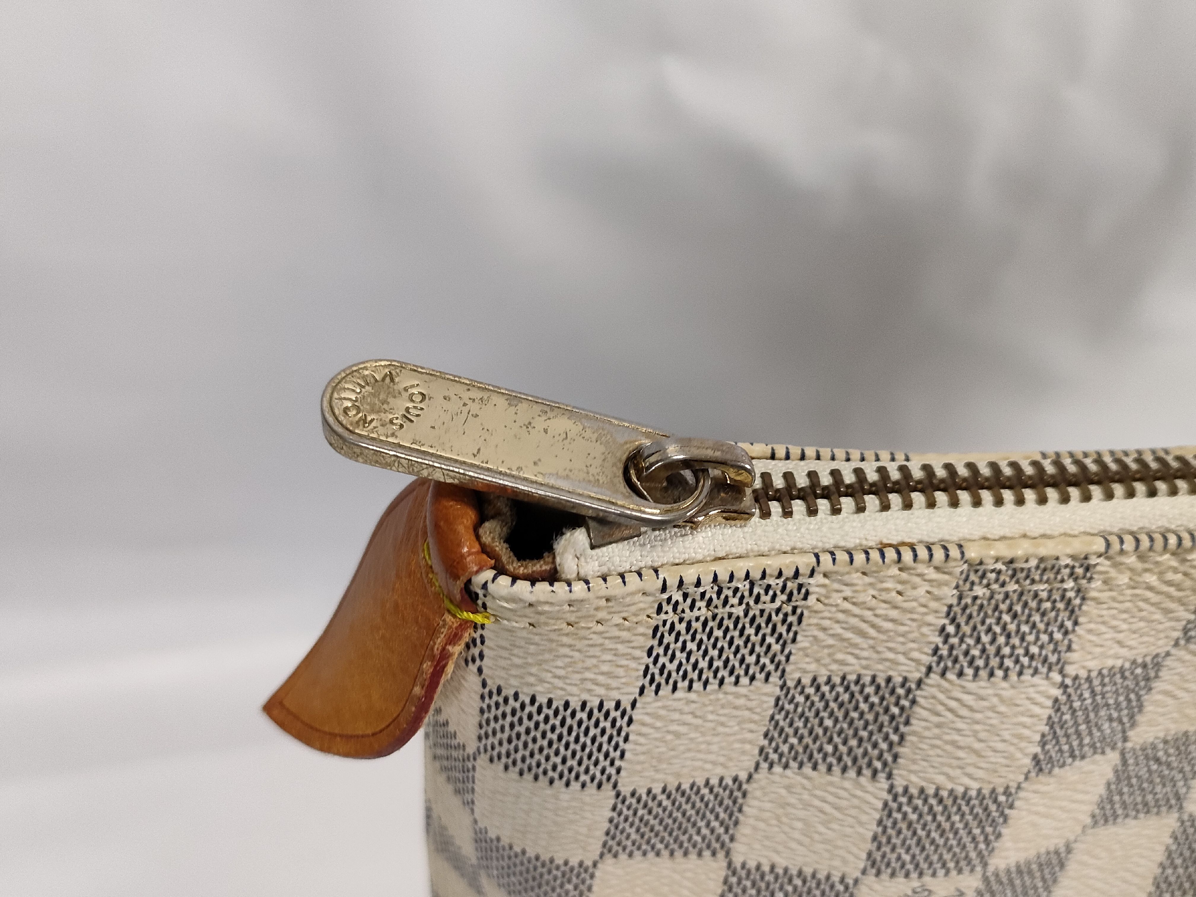 Damier Azur Saleya PM Tote Bag — view 9