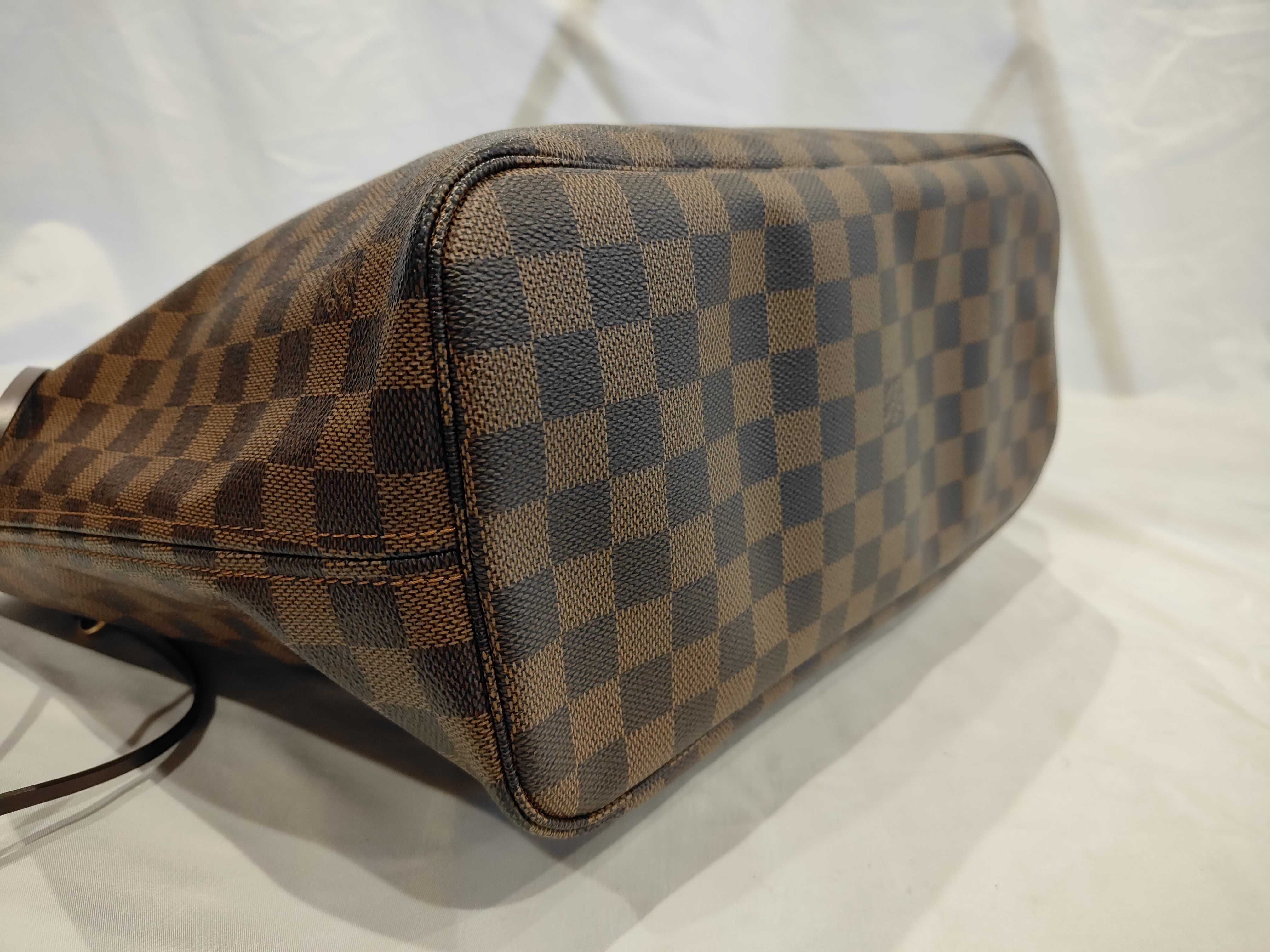 Damier Neverfull MM Tote Bag (without pouch) — view 4