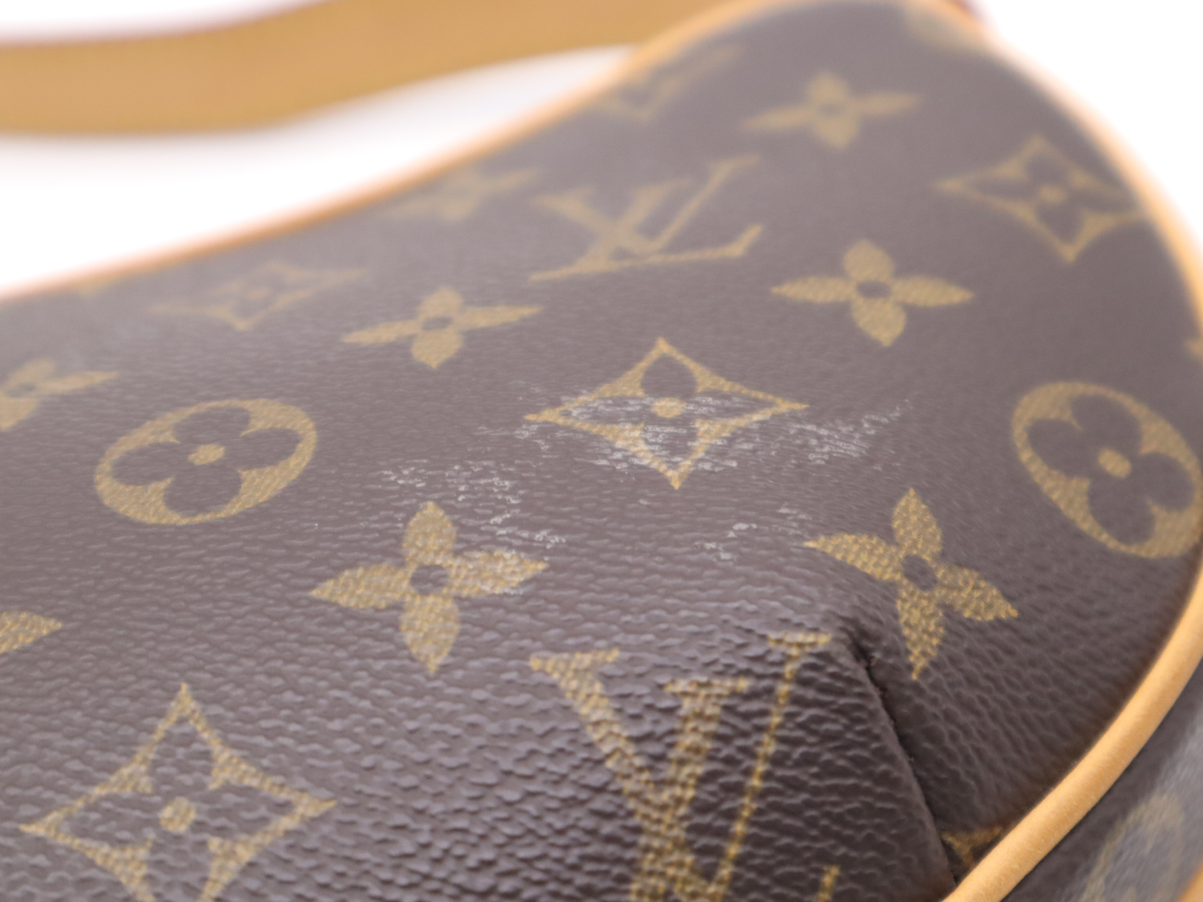M51510 Monogram Pochette Croissant Shoulder Bag — view 11
