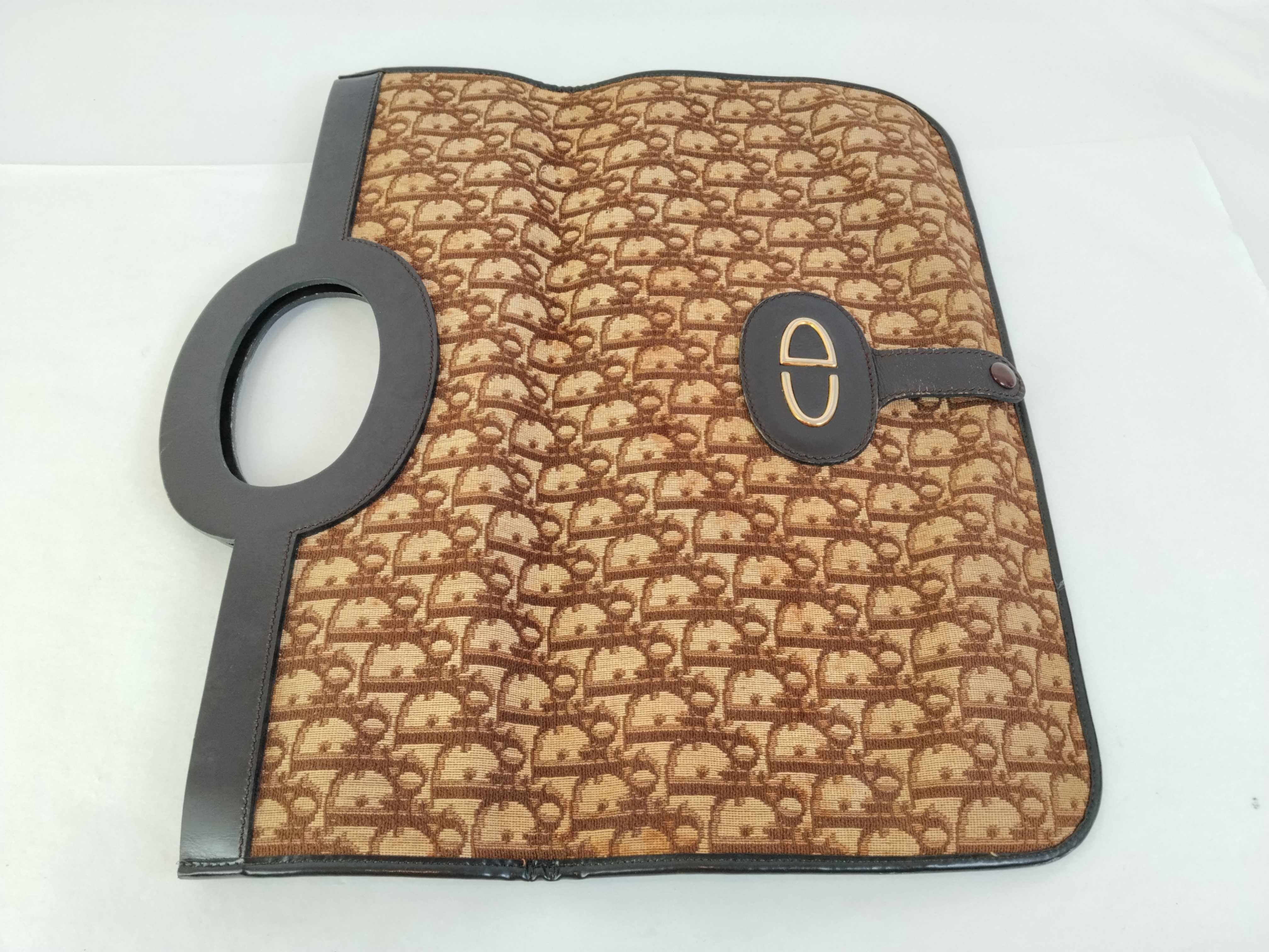 Trotter 2-Way Clutch Bag — view 12