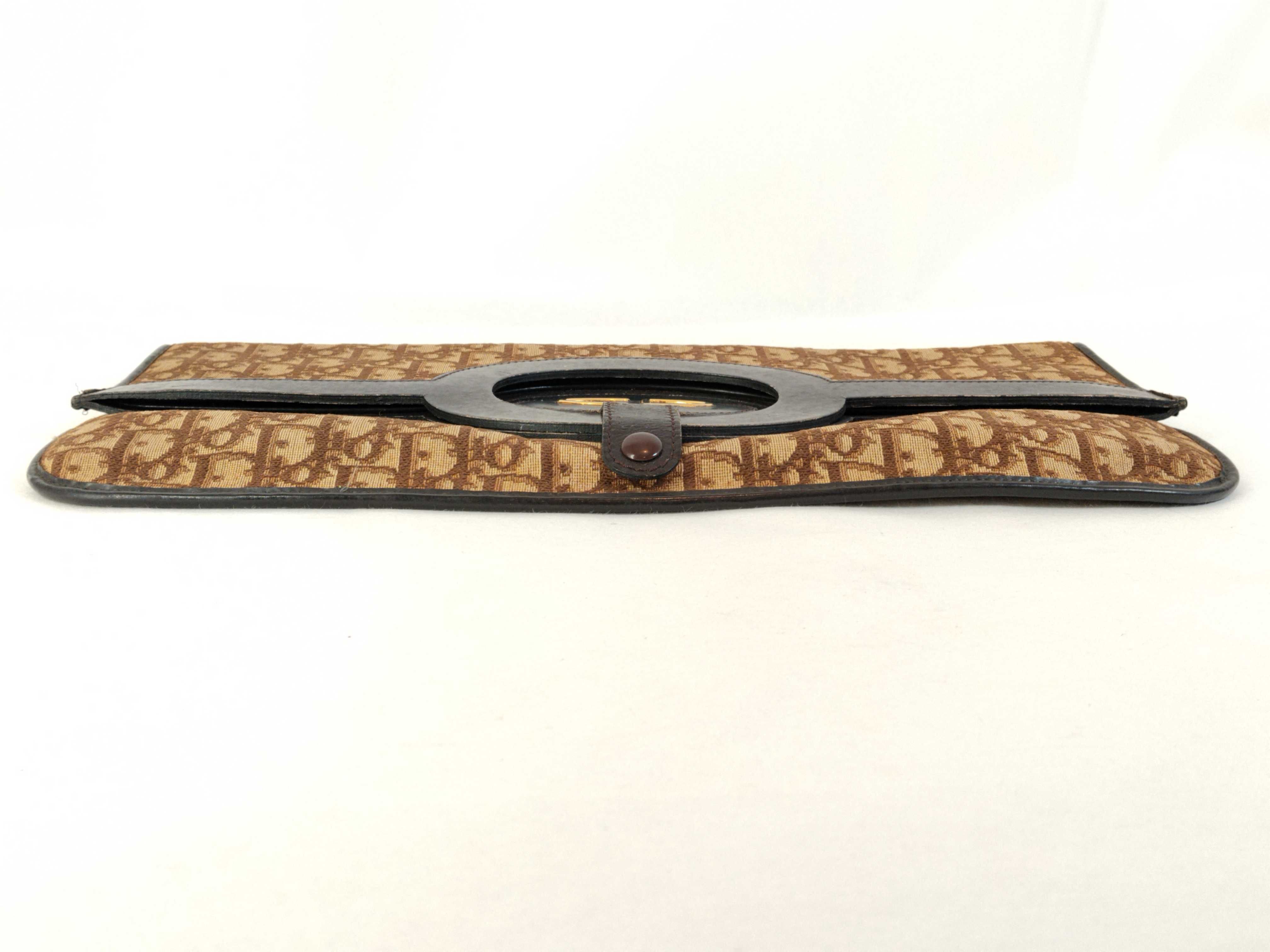 Trotter 2-Way Clutch Bag — view 4