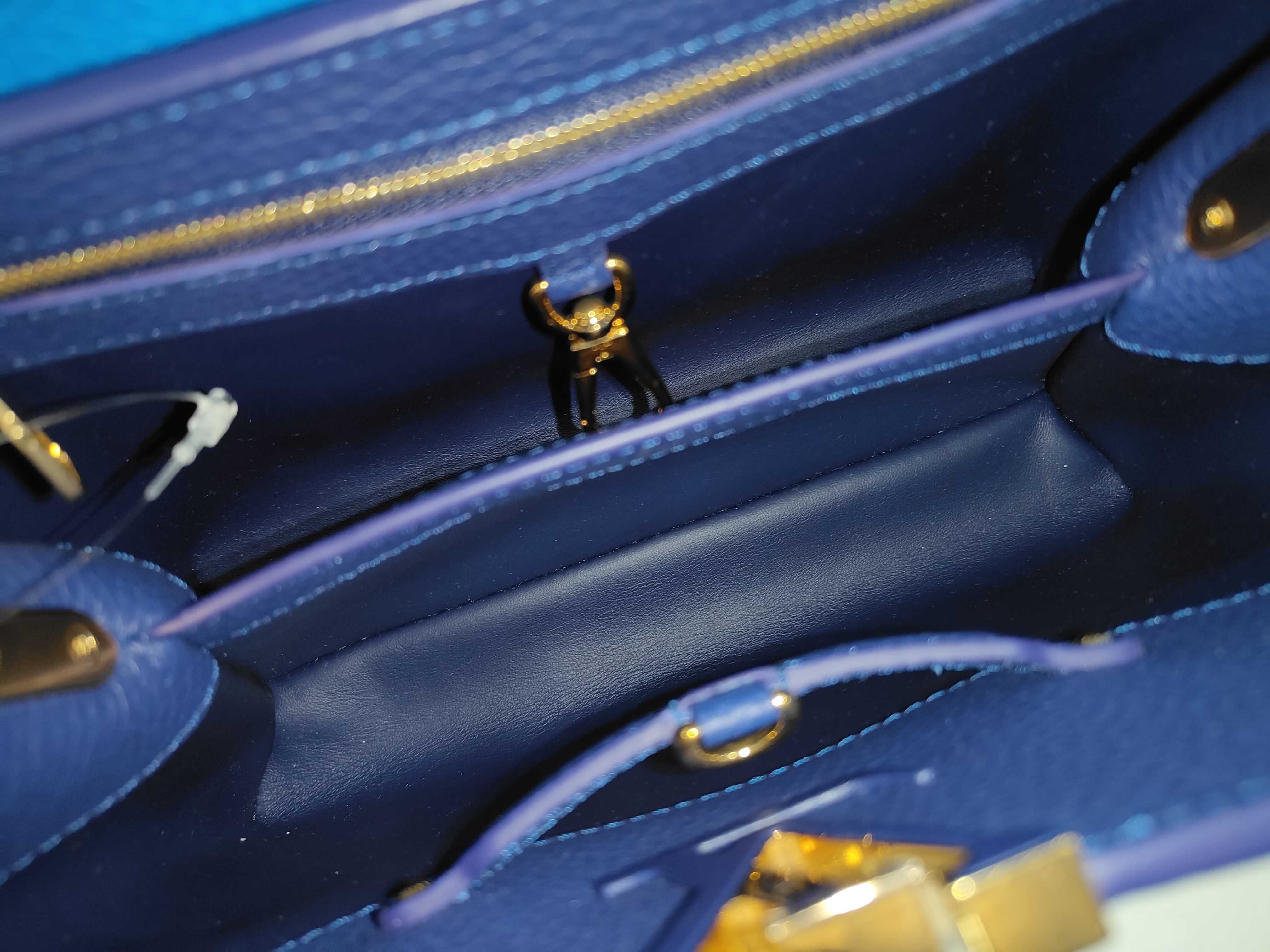 M20844 Capucines BB Taurillon Leather 2-way Handbag Blue Tan — view 8