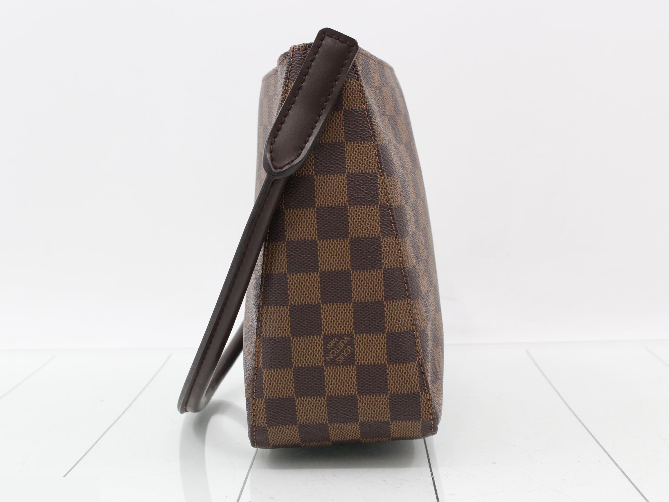 Looping MM Damier Shoulder Bag — view 4
