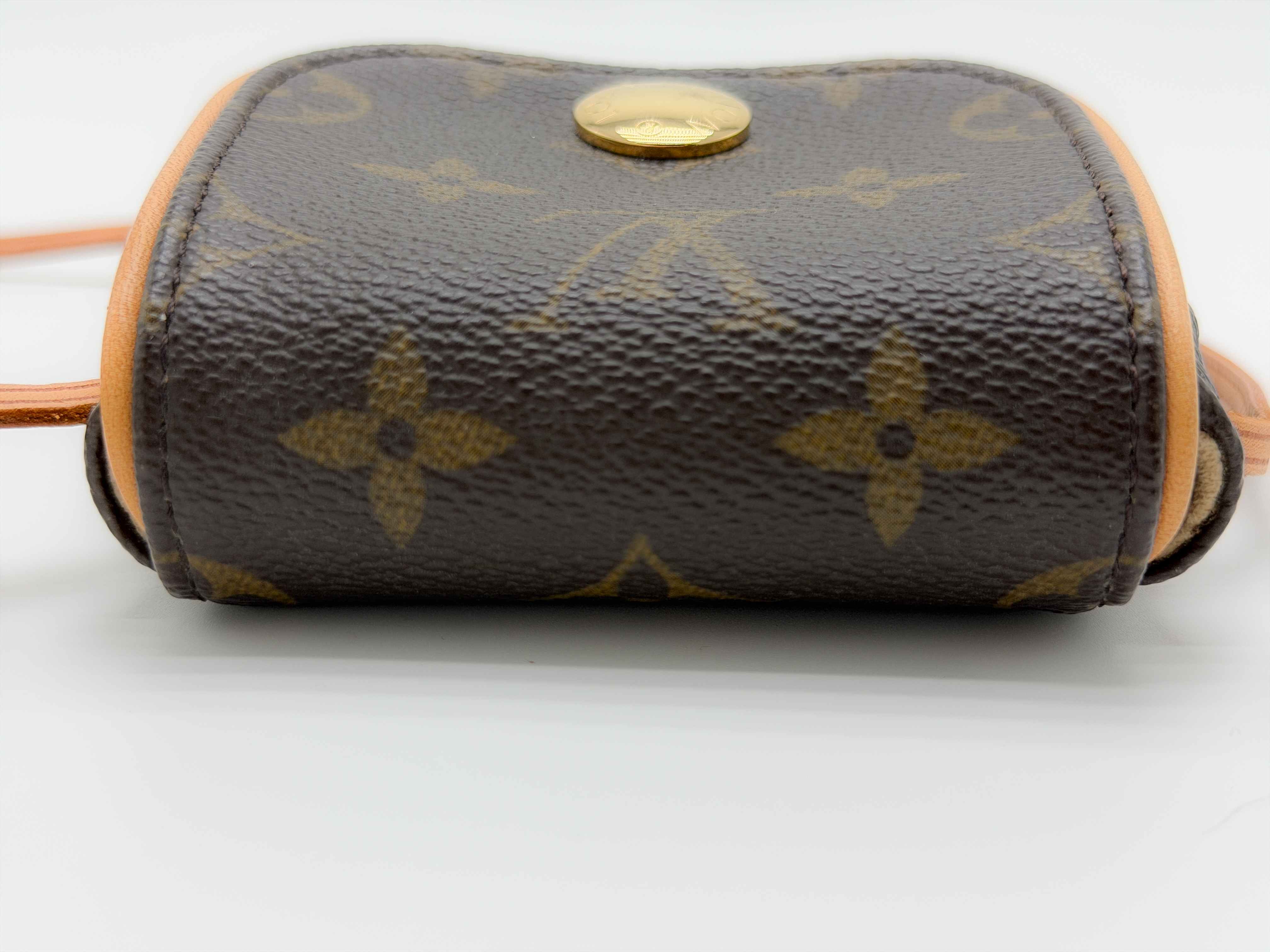 Monogram M60018 Pochette Cancun Shoulder Bag — view 9
