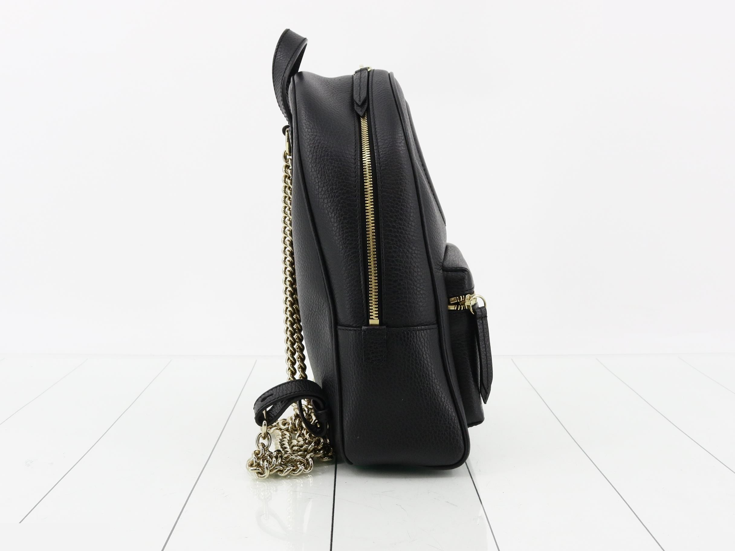 Soho Chain Backpack, Embossed, Black, 23 x 31 x 9 cm — view 4