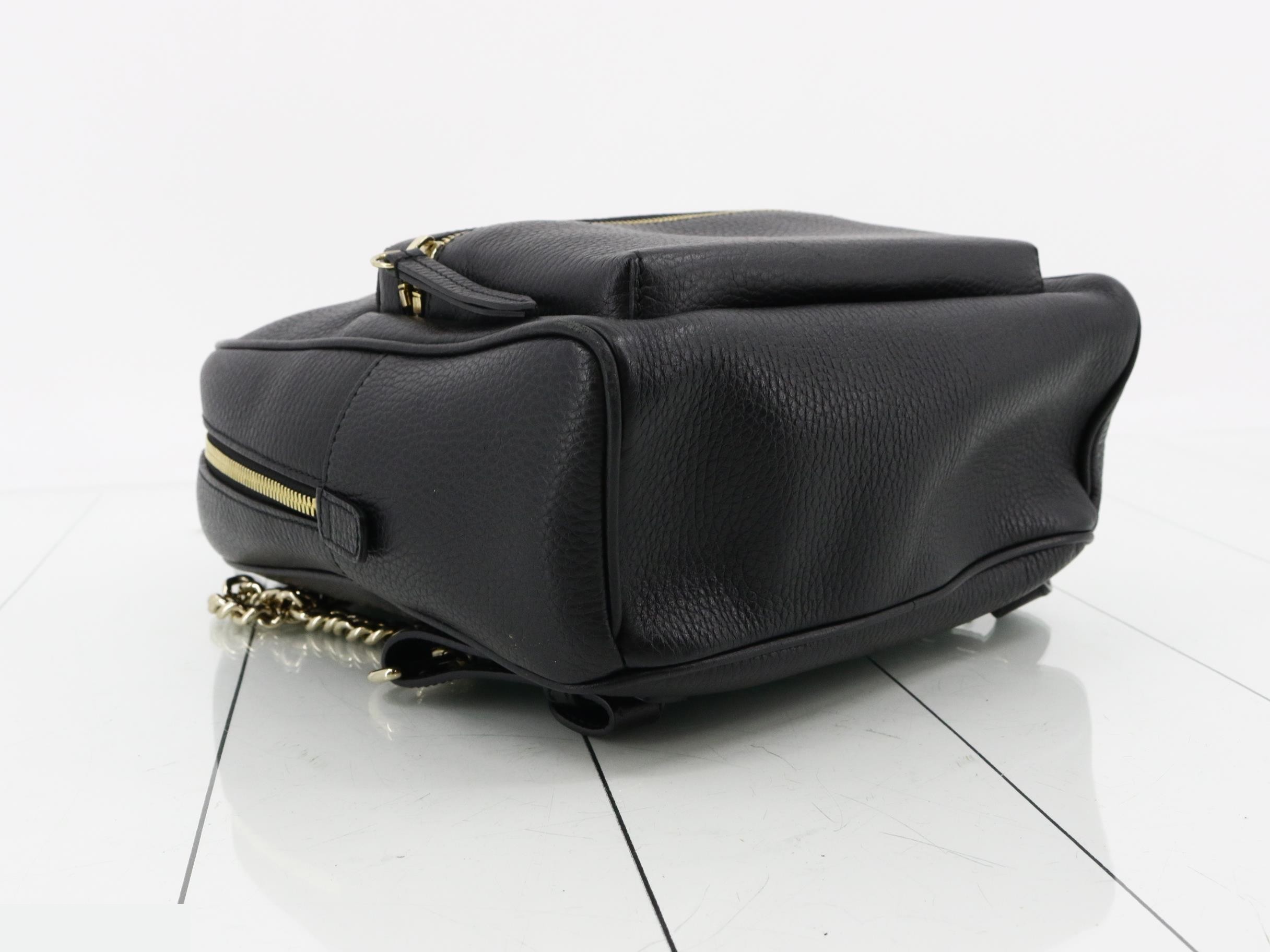Soho Chain Backpack, Embossed, Black, 23 x 31 x 9 cm — view 5