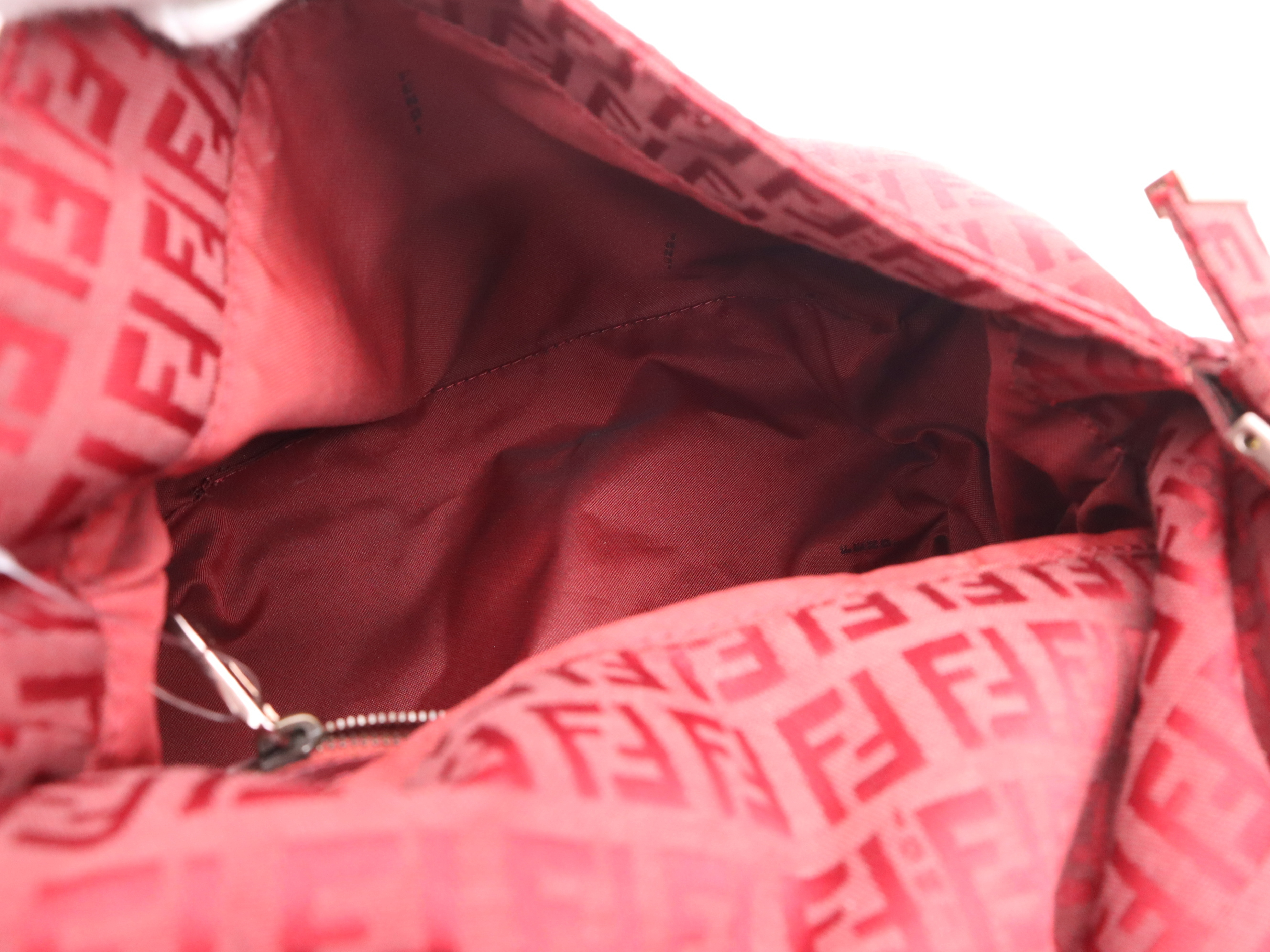 Canvas Zucchino Mamma Bucket Red Silver Hardware Shoulder Bag — view 13