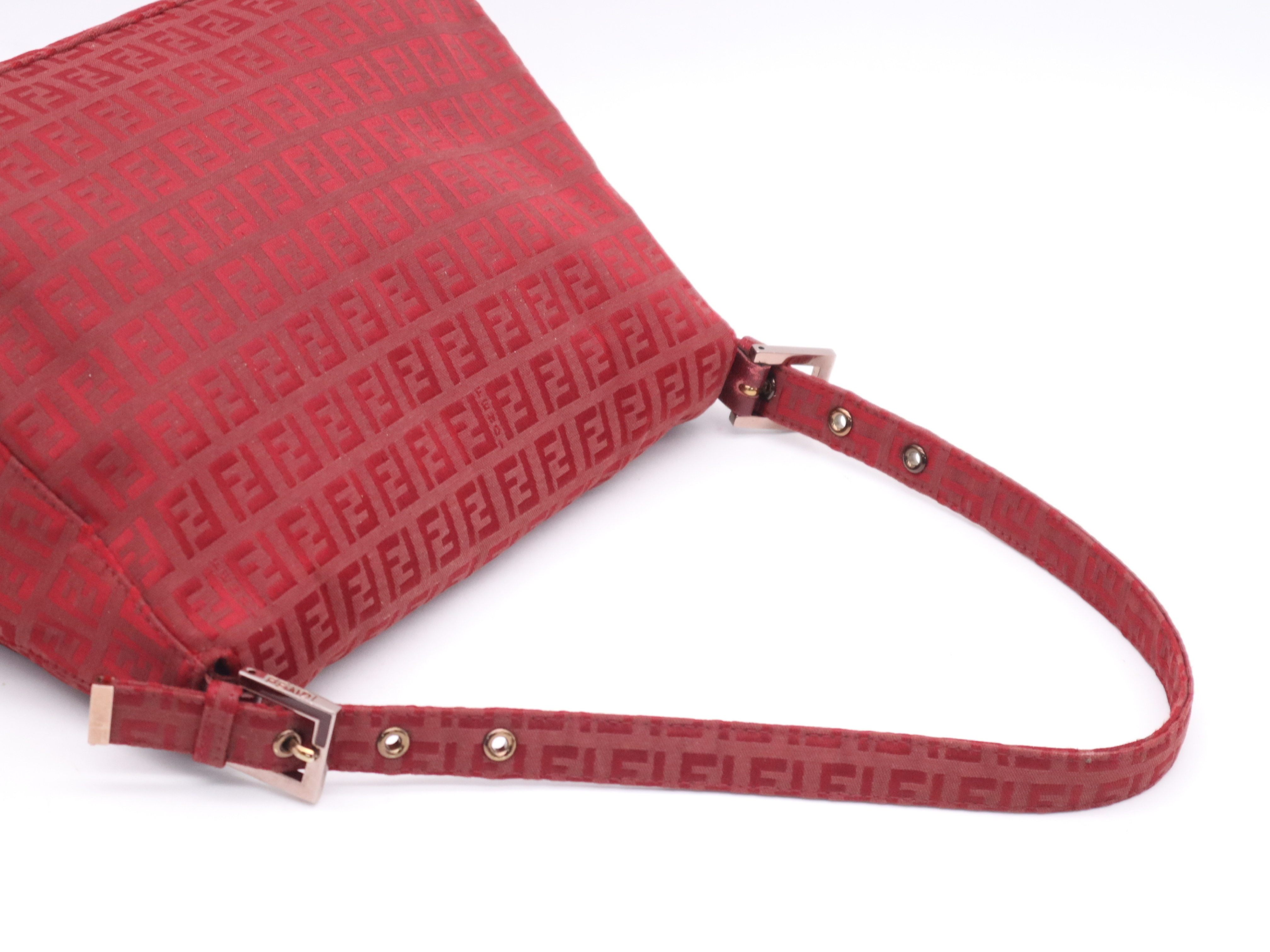 Canvas Zucchino Mamma Bucket Red Silver Hardware Shoulder Bag — view 6