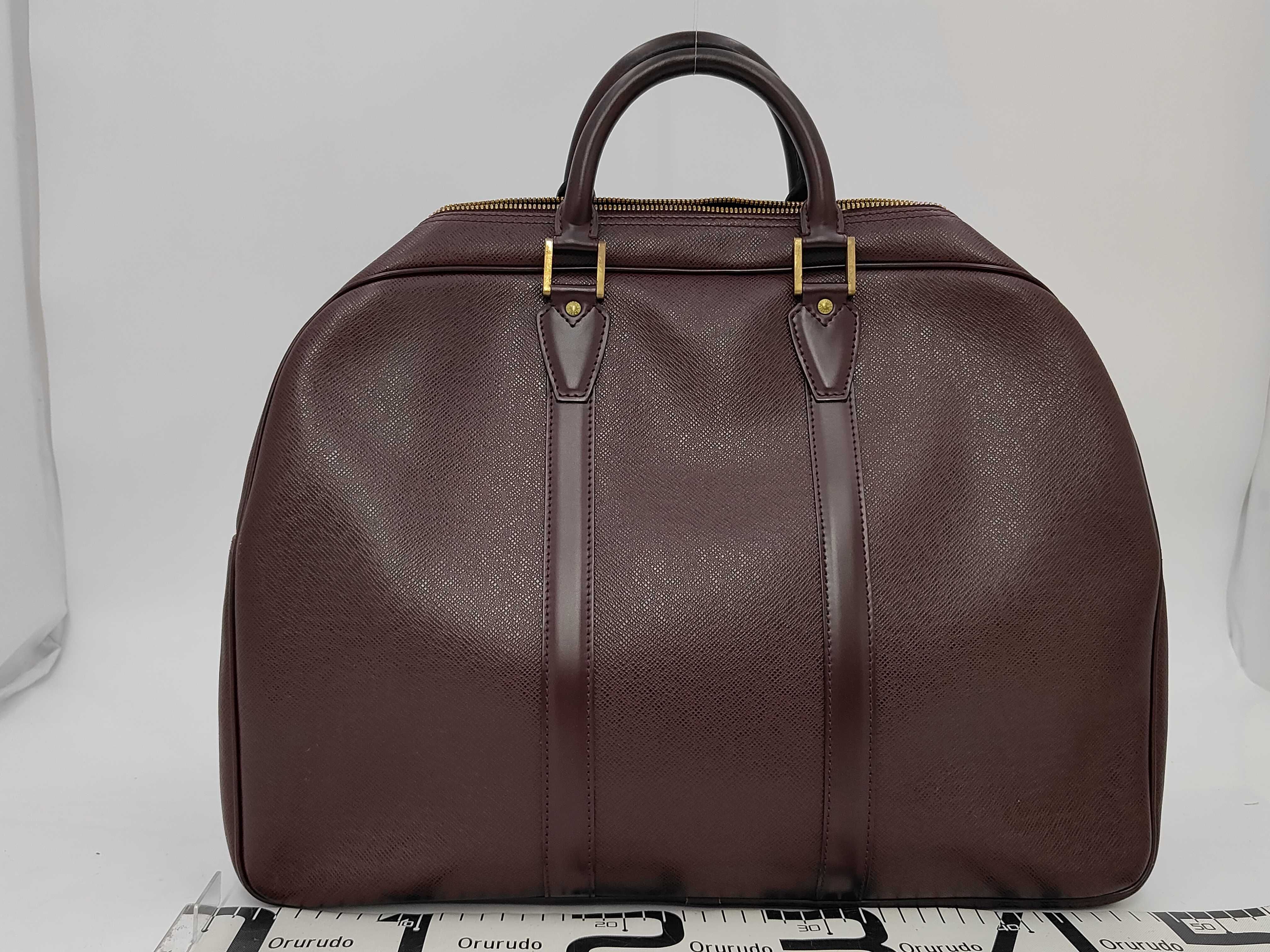 Taiga Leather Kendall PM Boston Bag M30126 Boston Bag — view 2