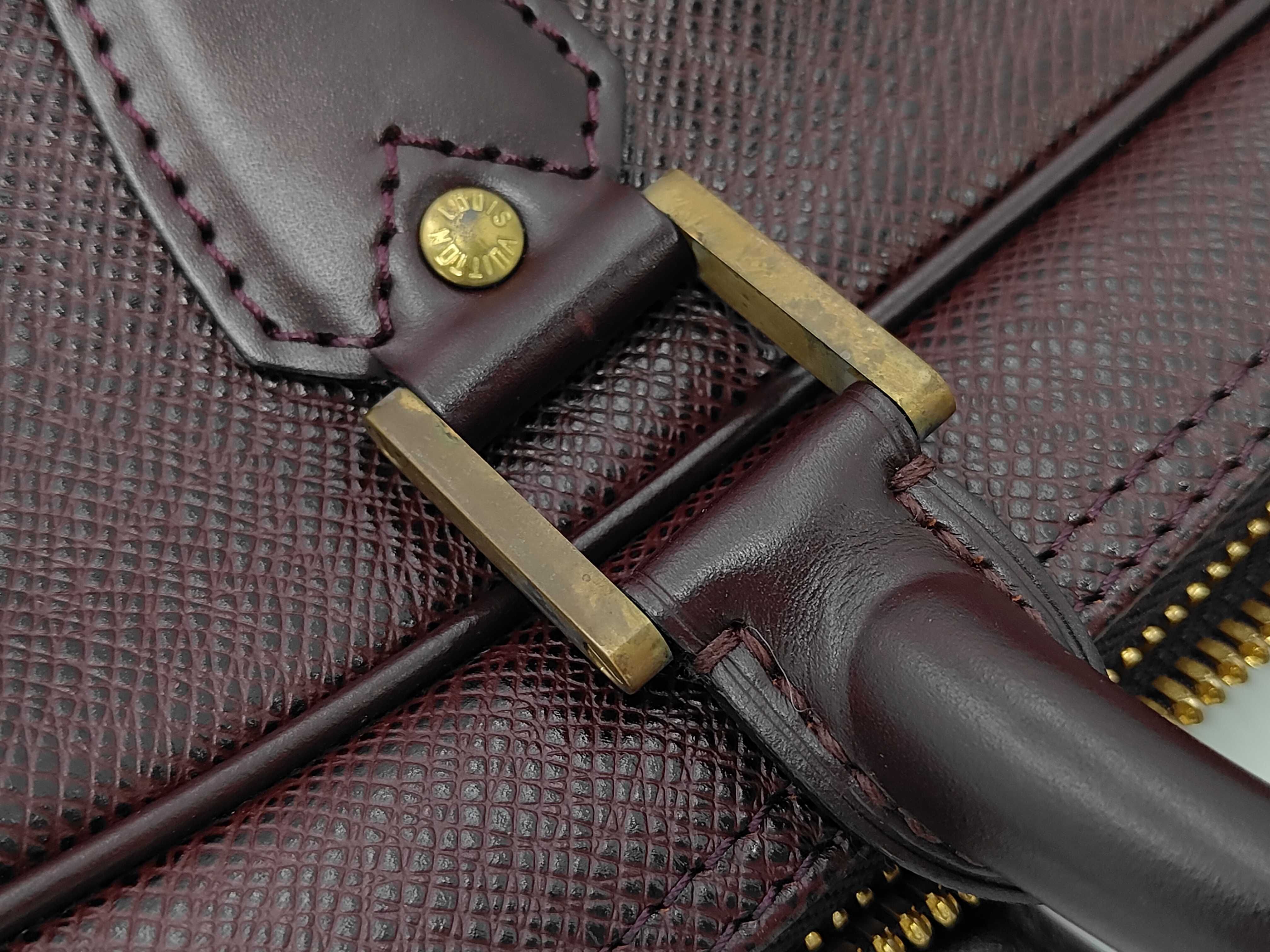 Taiga Leather Kendall PM Boston Bag M30126 Boston Bag — view 7