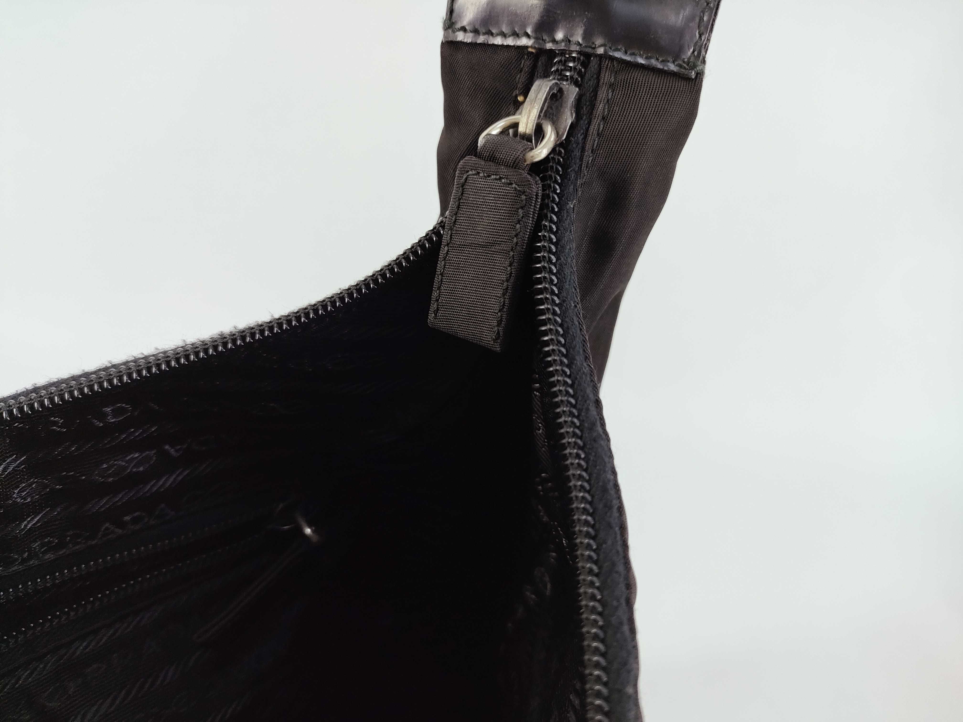 Nylon Triangle Logo Hardware Nylon Leather Shoulder Bag — view 11