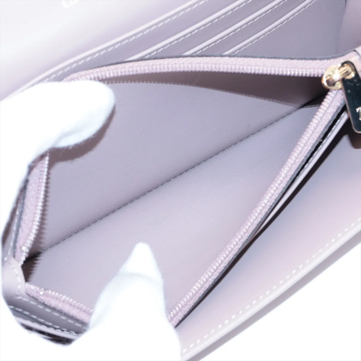 Must C Leather Long Wallet Beige — view 8