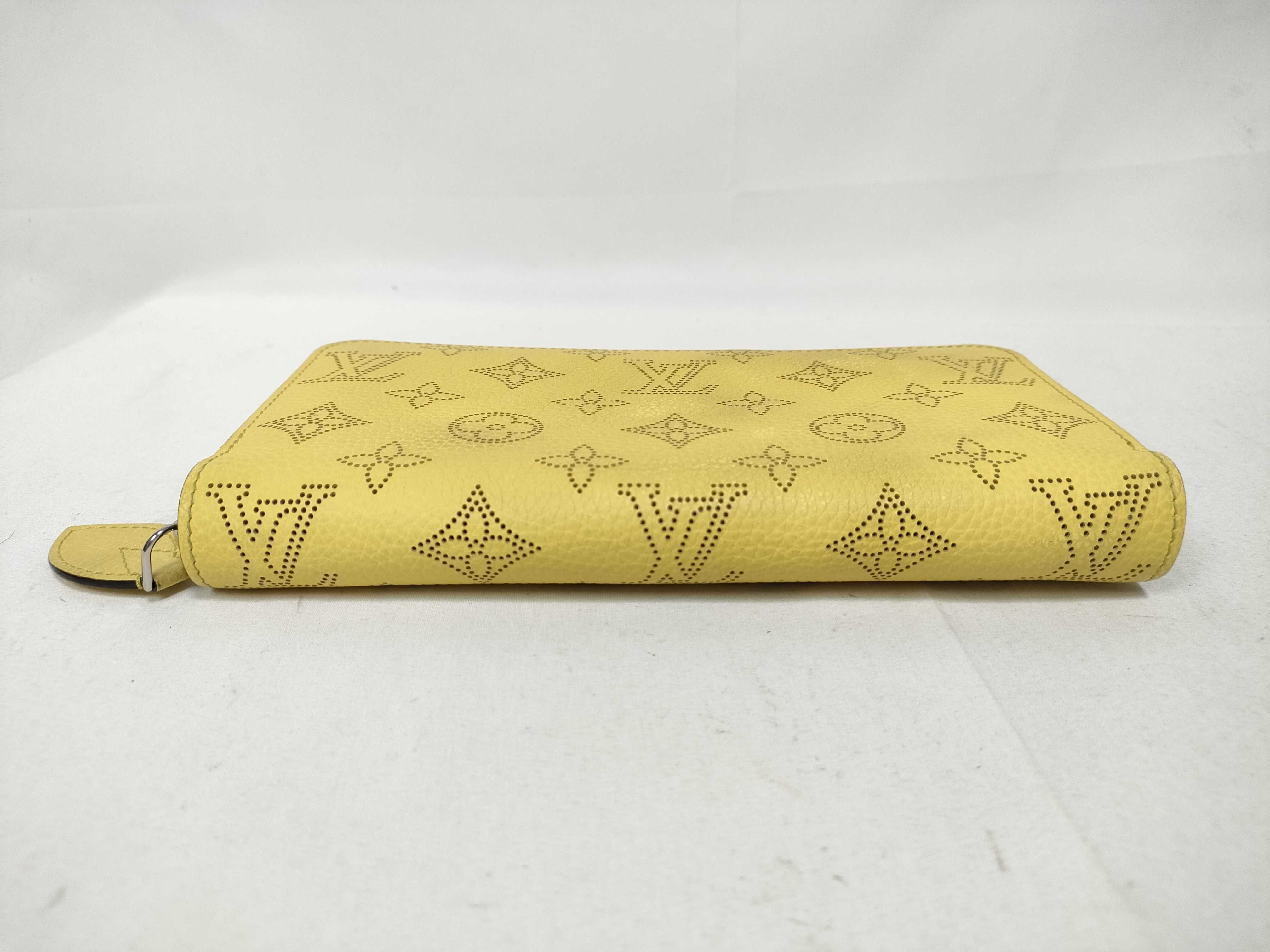 Mahina M82501 Zippy Wallet Mahina RFID Wallet — view 5