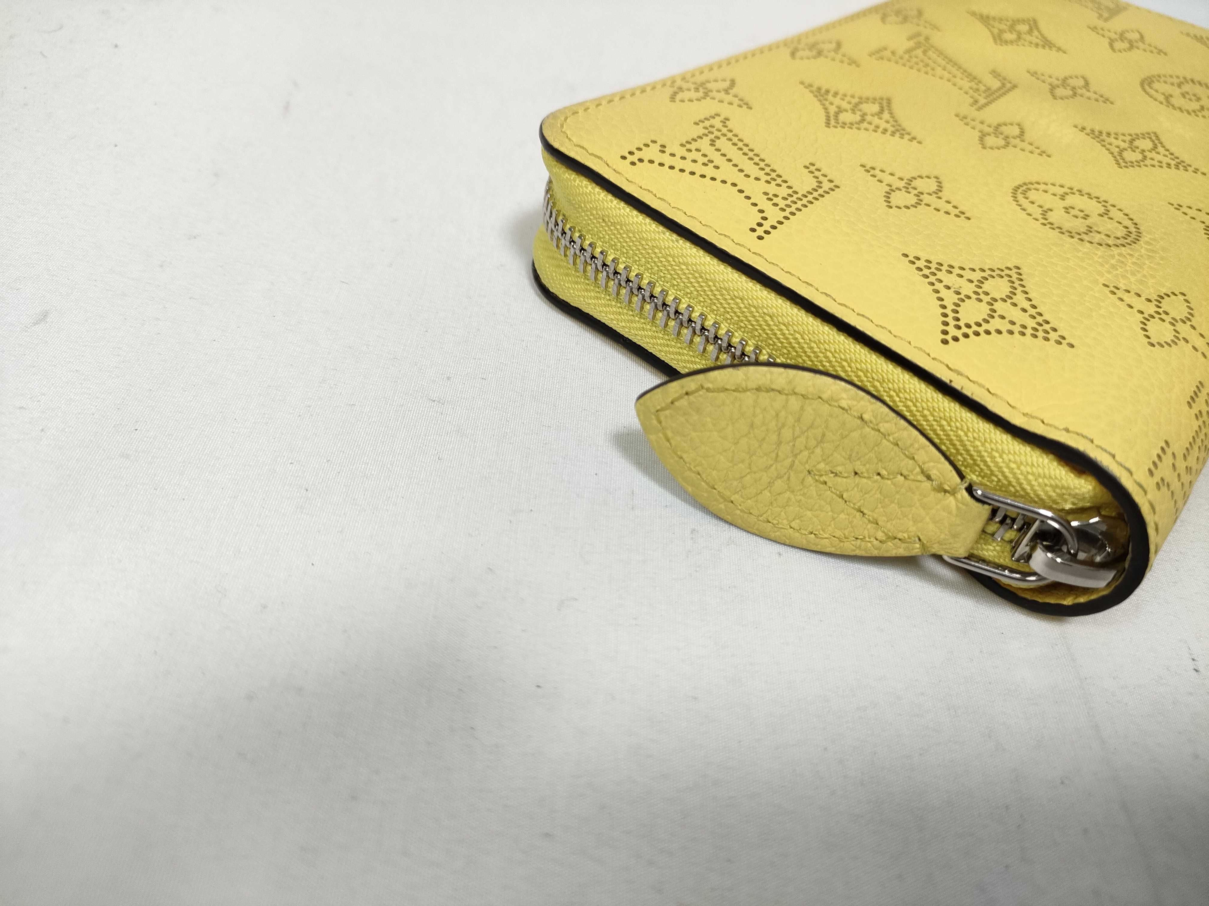 Mahina M82501 Zippy Wallet Mahina RFID Wallet — view 6