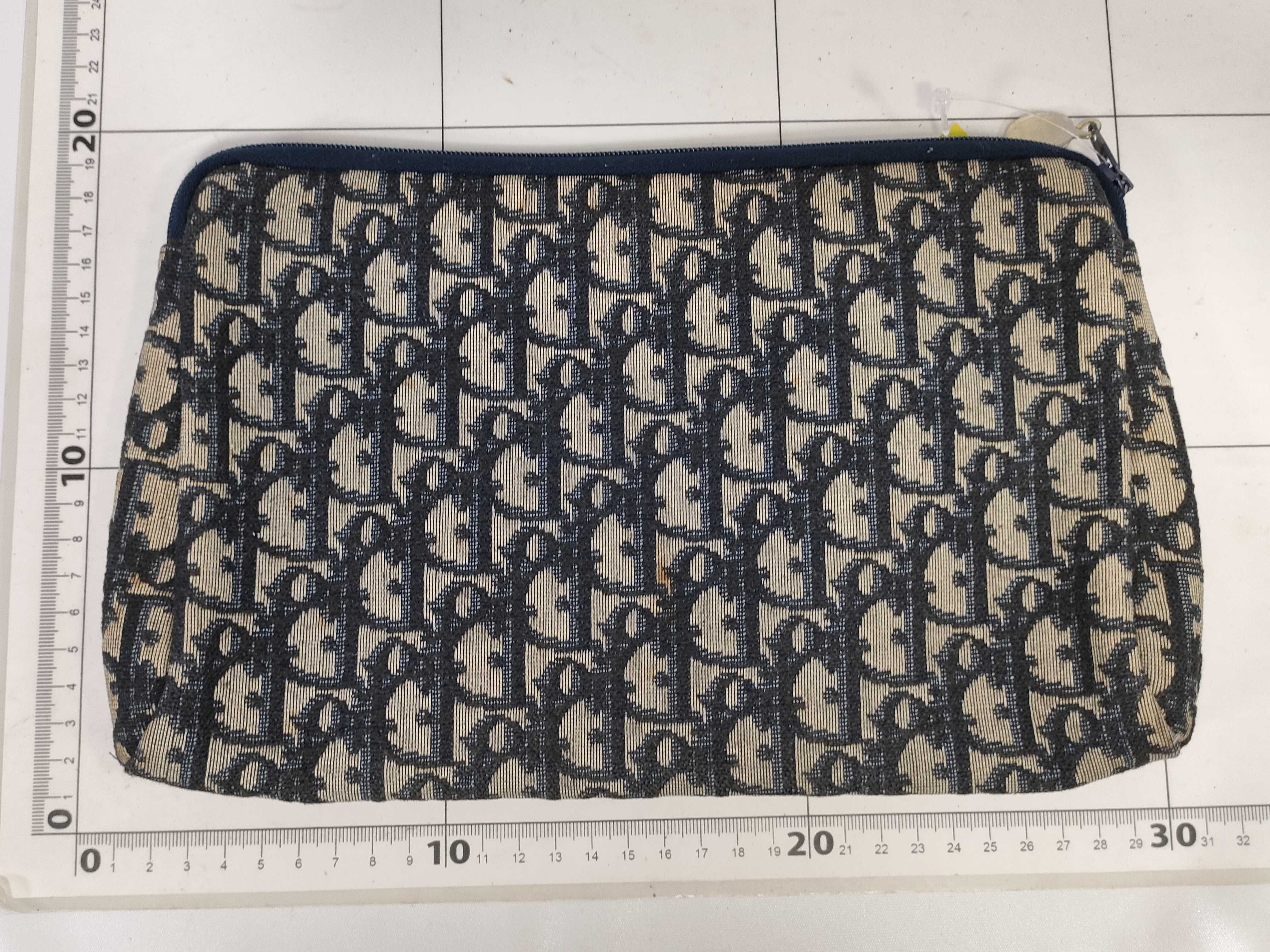 Trotter Pouch Logo Vintage Pouch — view 2