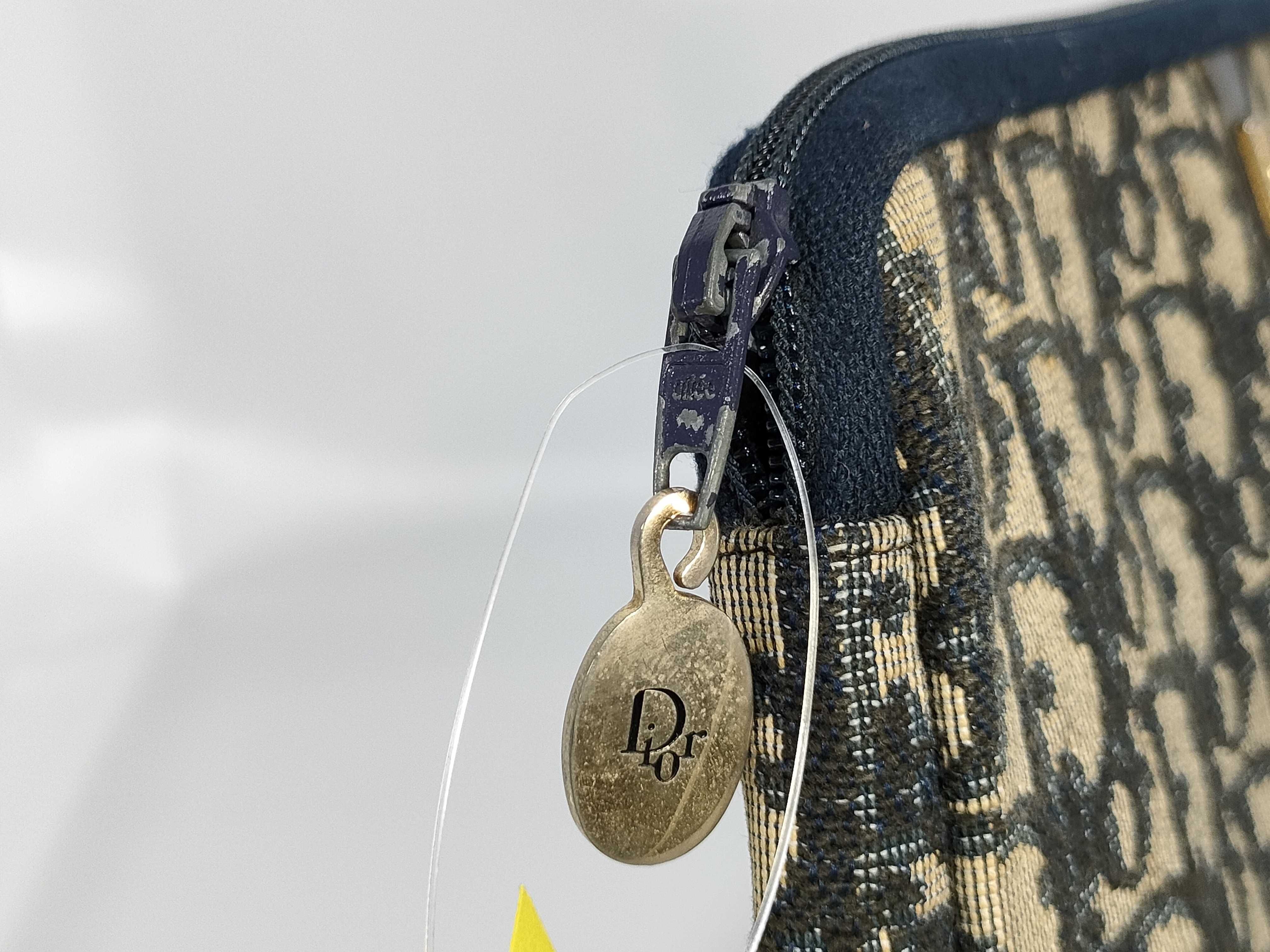 Trotter Pouch Logo Vintage Pouch — view 11